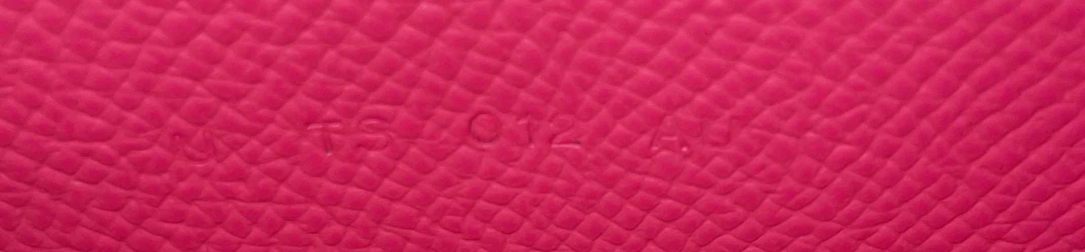 Kelly Pocket Compact Wallet Epsom - Image 7