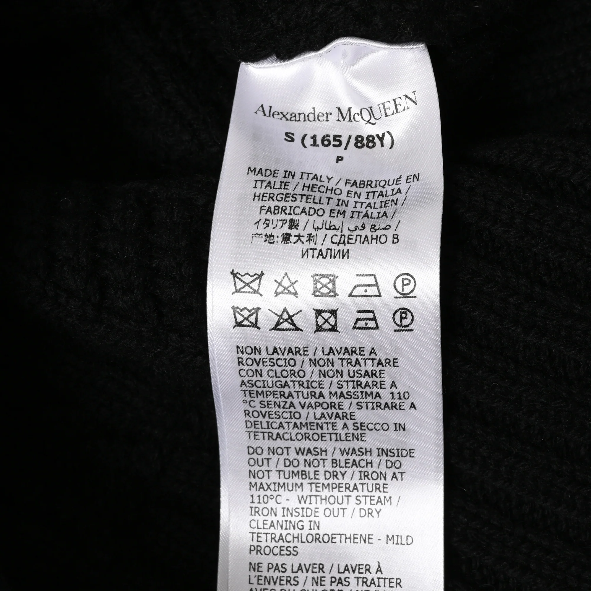 Women's Alexander McQueen Cropped Cable-Knit Cardigan in Black Cashmere - Image 6