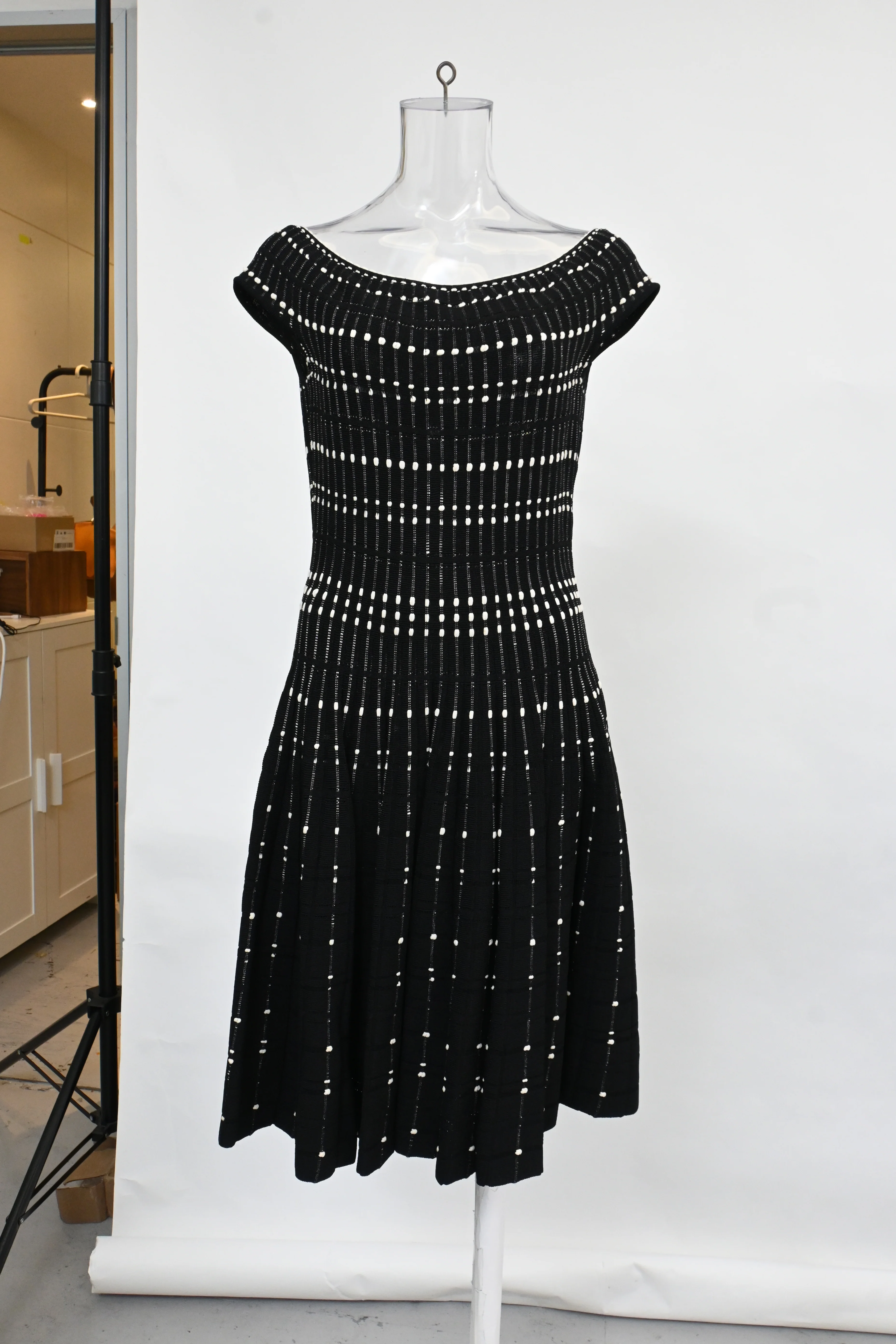Women's  Alexander Mcqueen Knitted Off-Shoulder Mini Dress in Black Viscose - Image 7