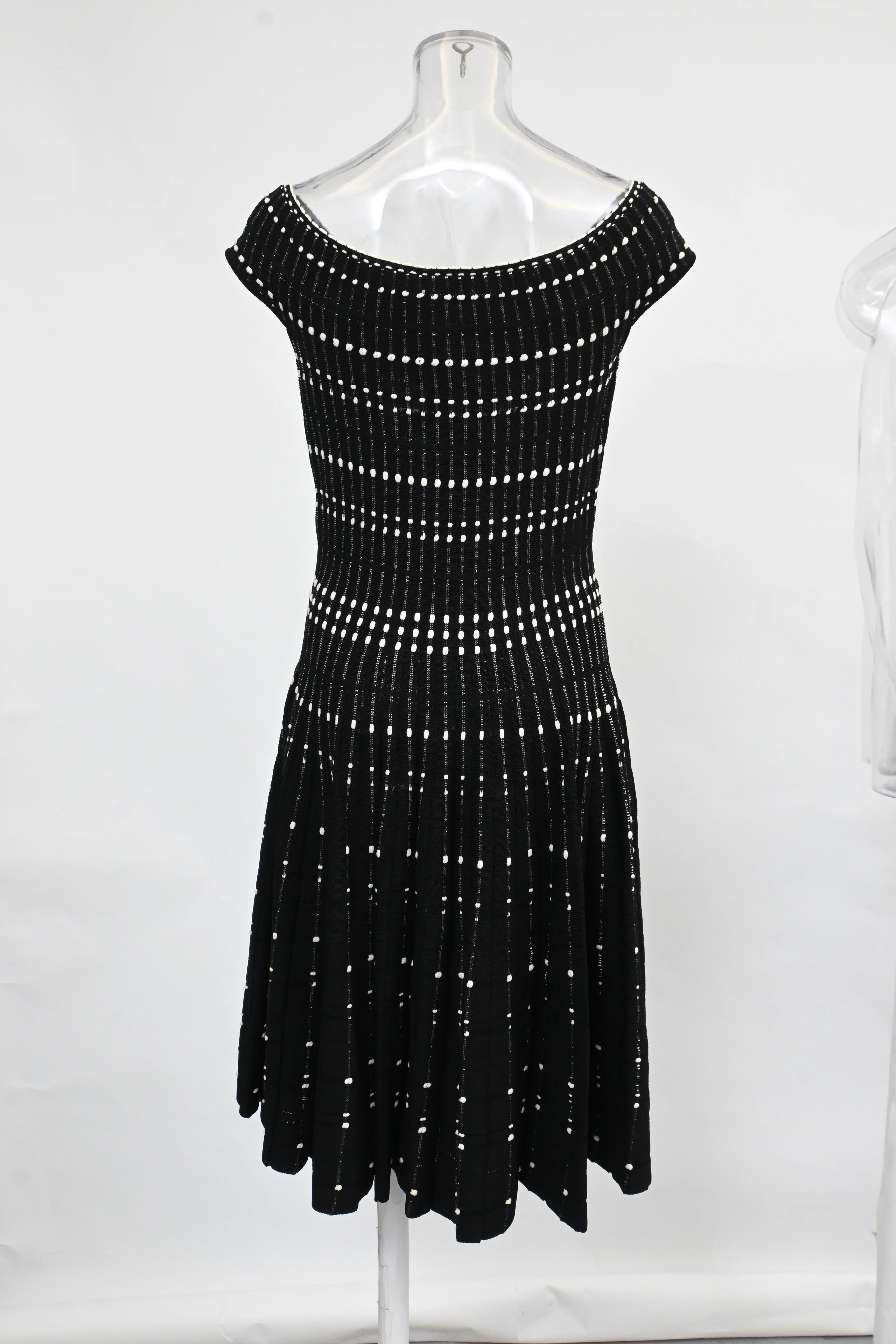 Women's  Alexander Mcqueen Knitted Off-Shoulder Mini Dress in Black Viscose - Image 9