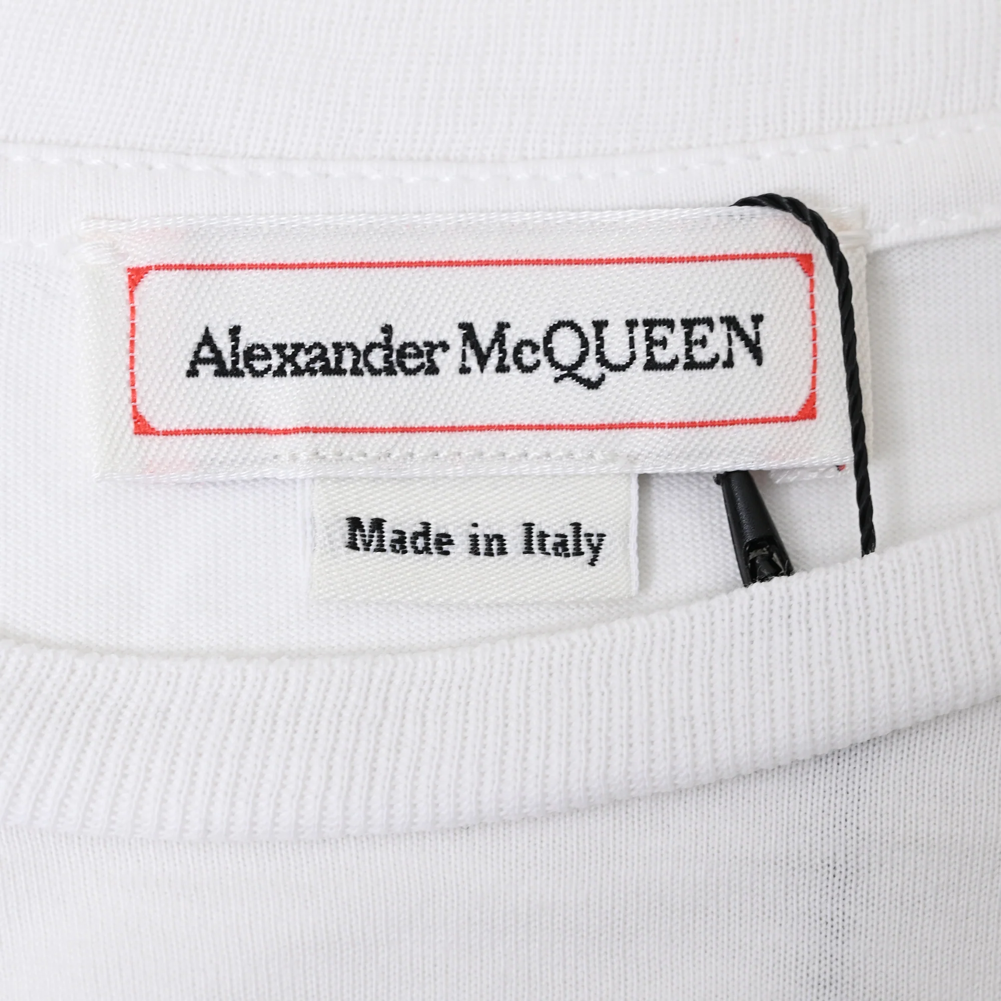 Women's Alexander McQueen Skull Printed T-Shirt in White Cotton - Image 5