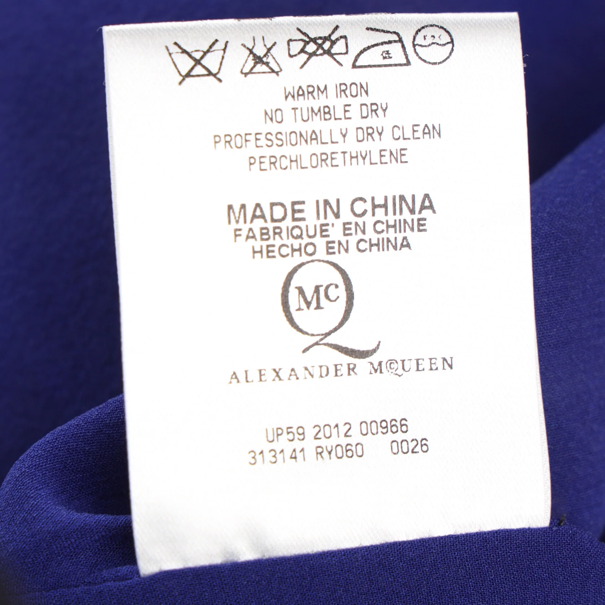 Women's McQ Alexander McQueen Mineral Print Bodycon Dress in Multicolor Silk - Image 6