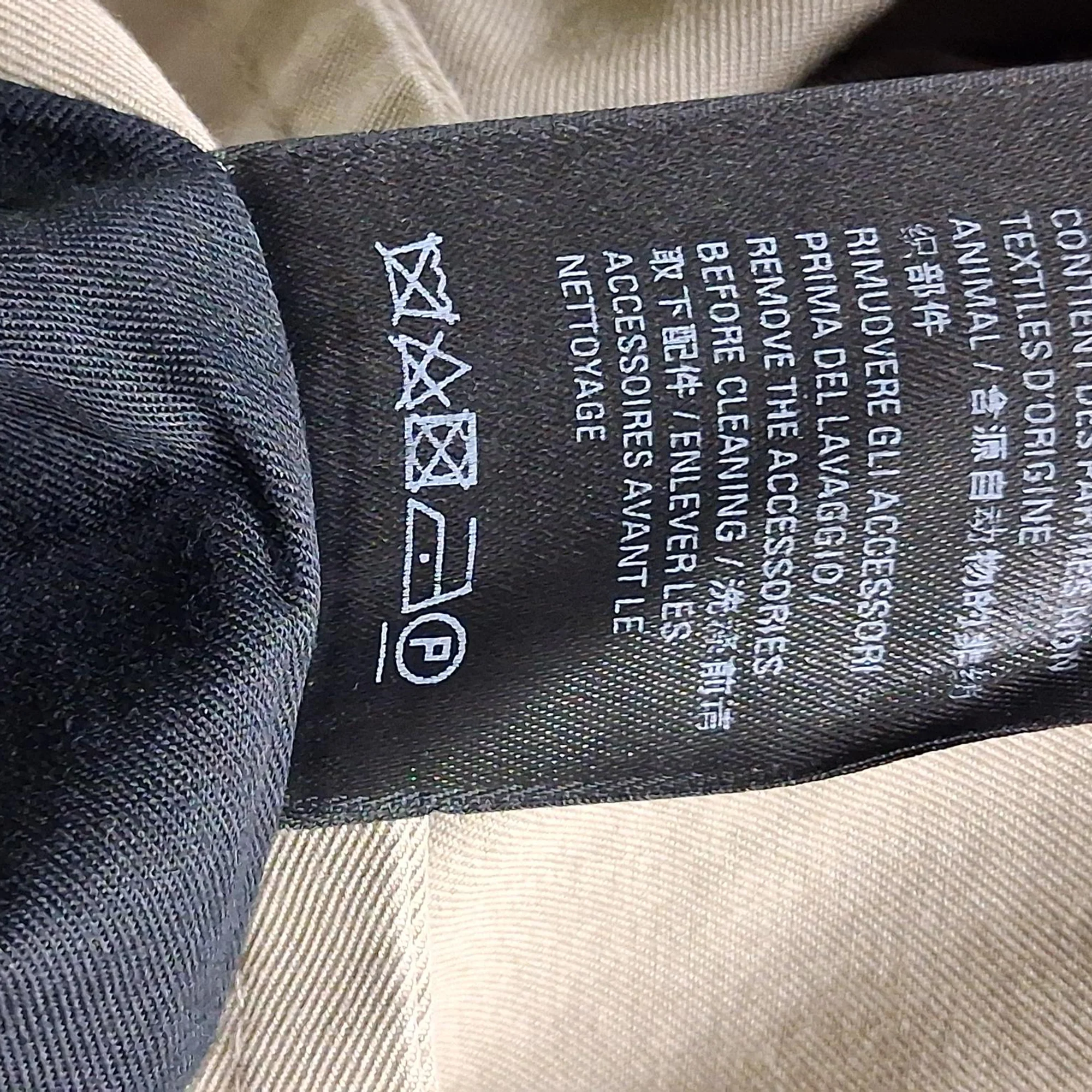 Men's Balenciaga Reversible Trench Coat in Beige Cotton - Image 6