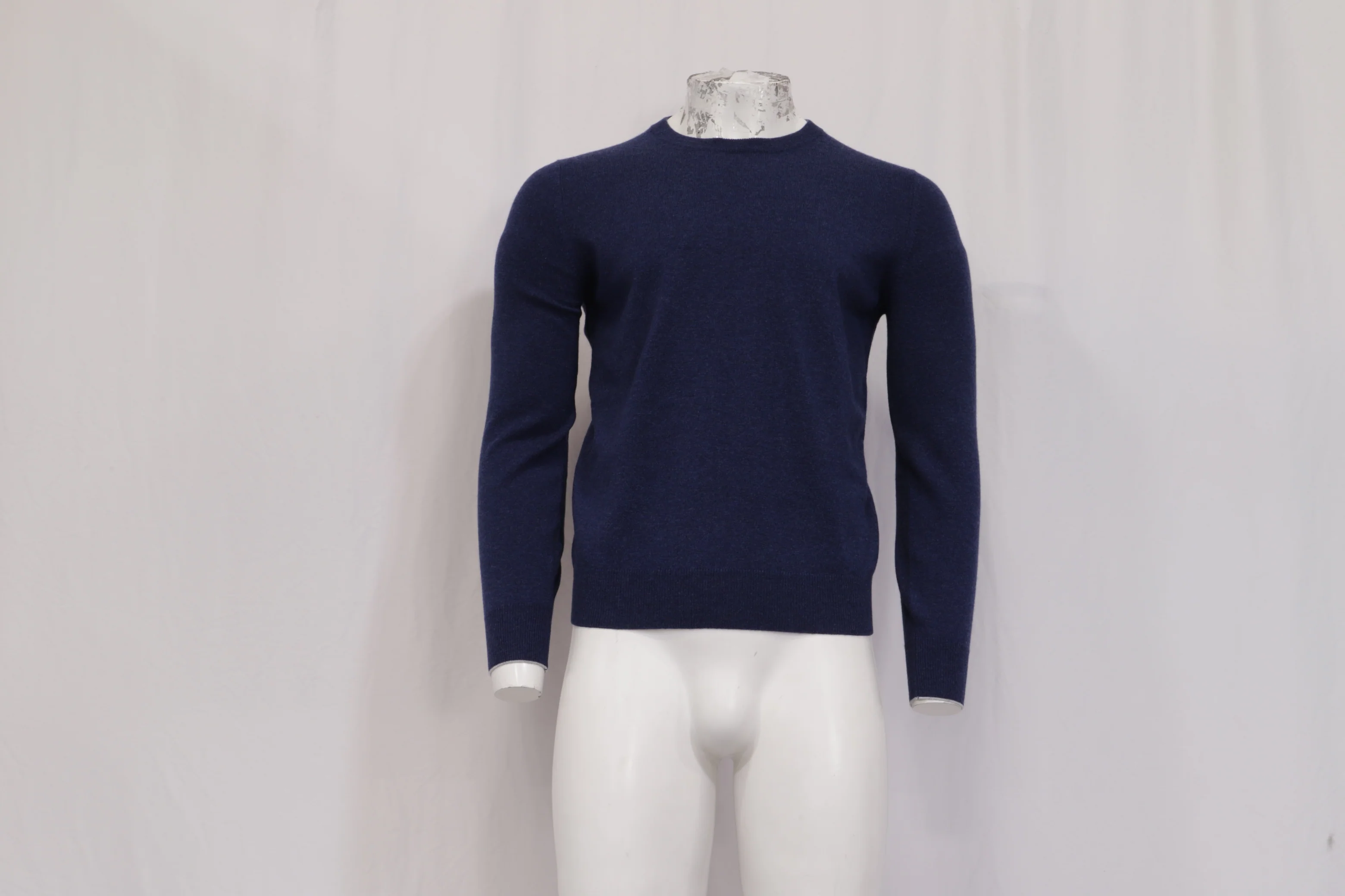 Men's Brunello Cucinelli Sweater in Navy Blue Cashmere - Image 7