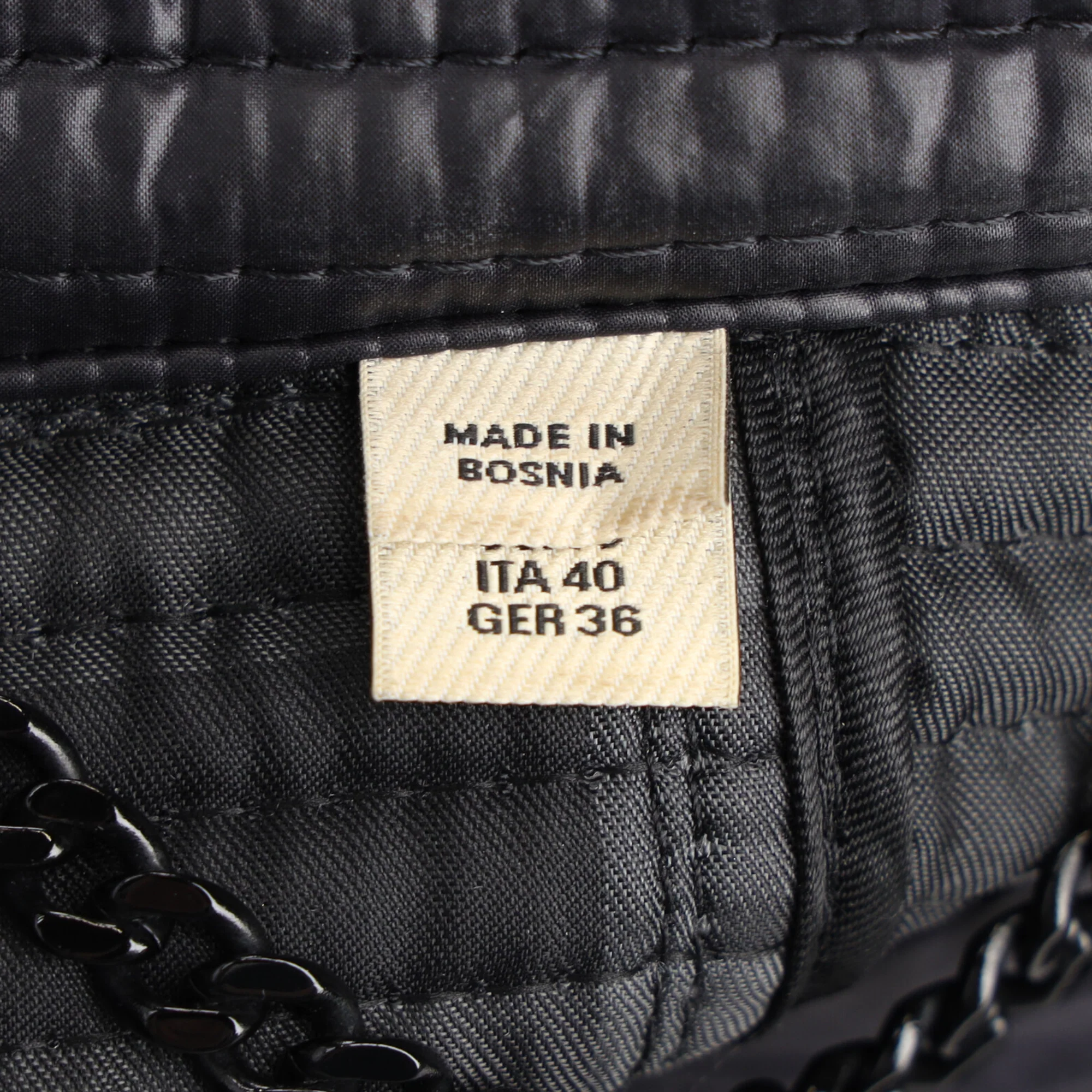 Women's Burberry Quilted Jacket in Black Polyester - Image 4