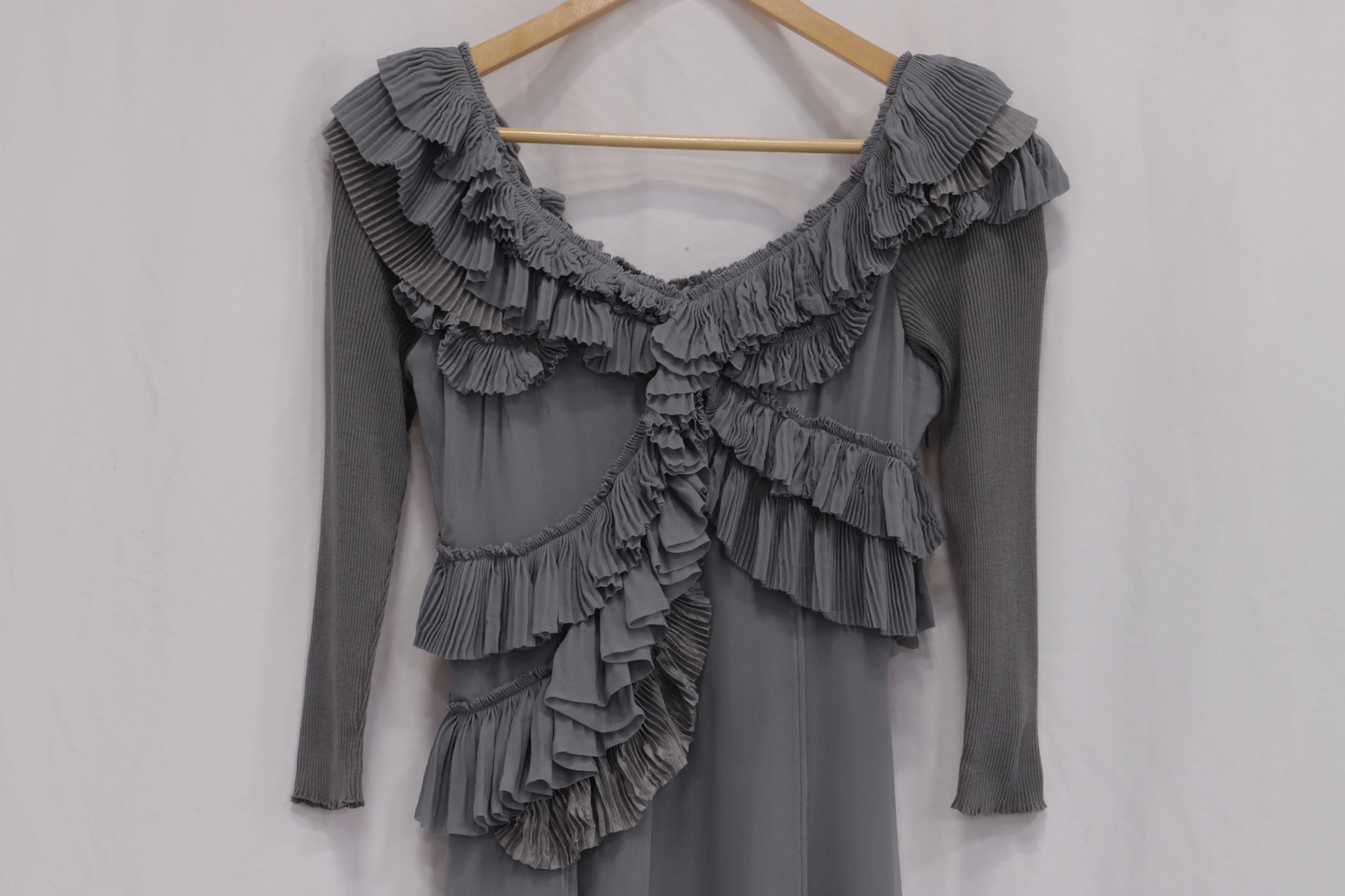 Women's Burberry Ruffled Mini Dress in Grey Silk - Image 10