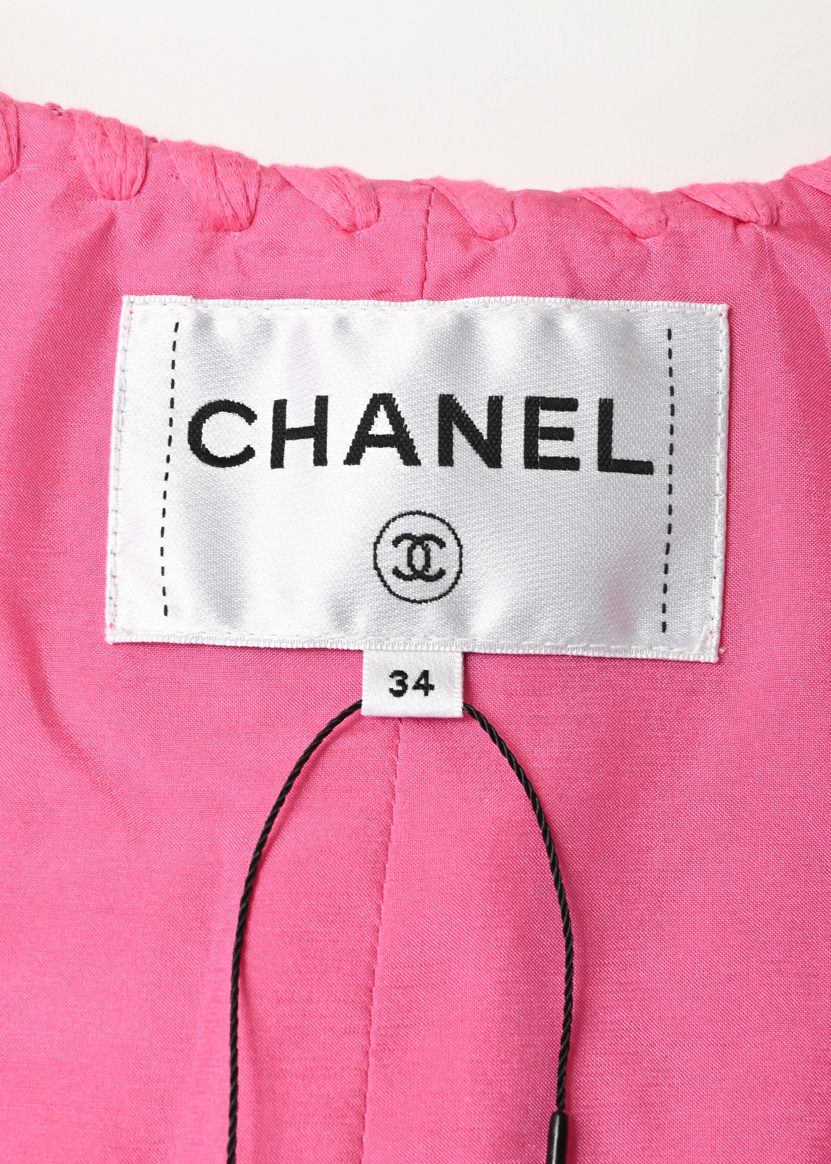 Women's Chanel 2021 Tweed Pattern Jacket in Pink Cotton - Image 9