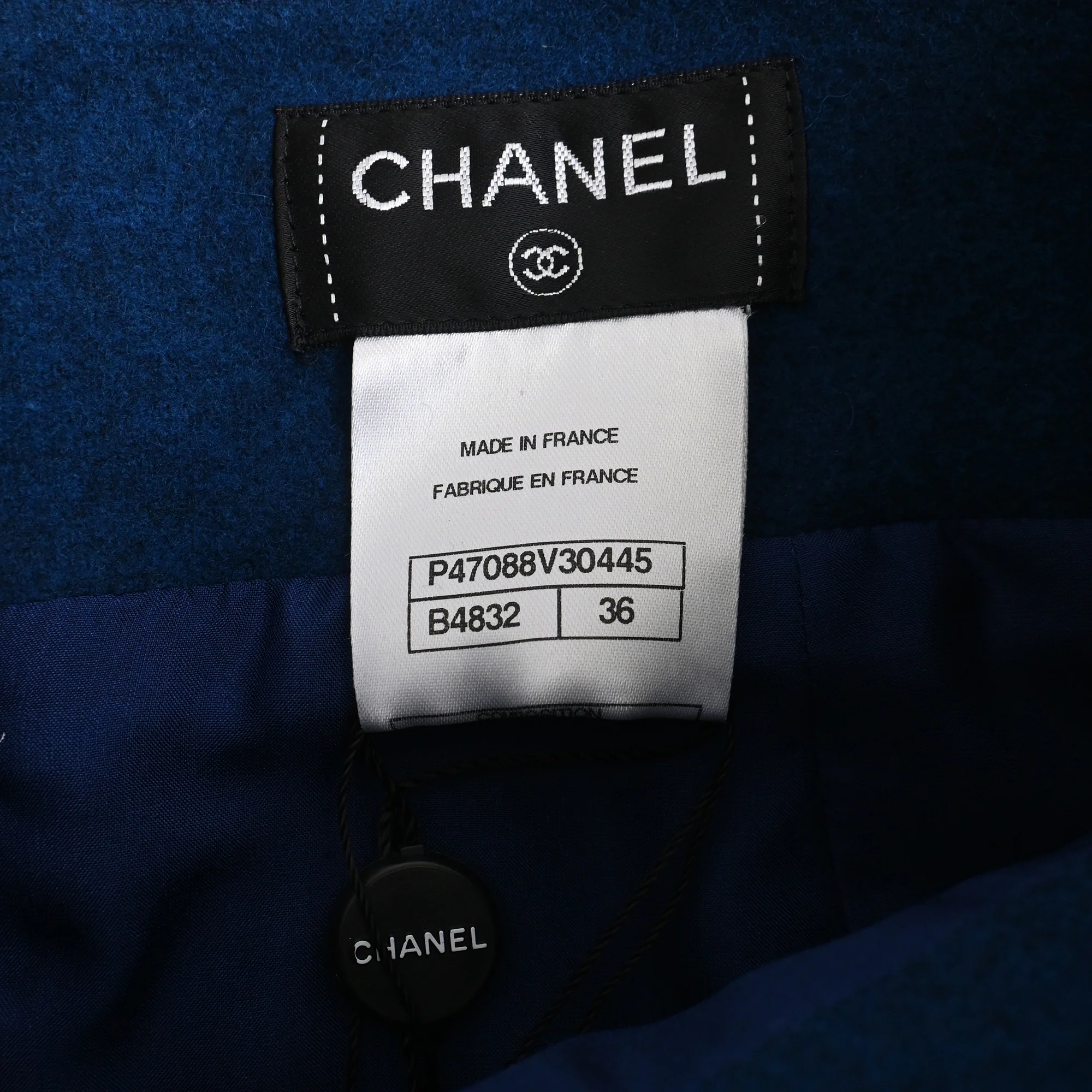 Women's  Chanel High-Rise A-Line Mini Skirt in Navy Blue Wool - Image 4