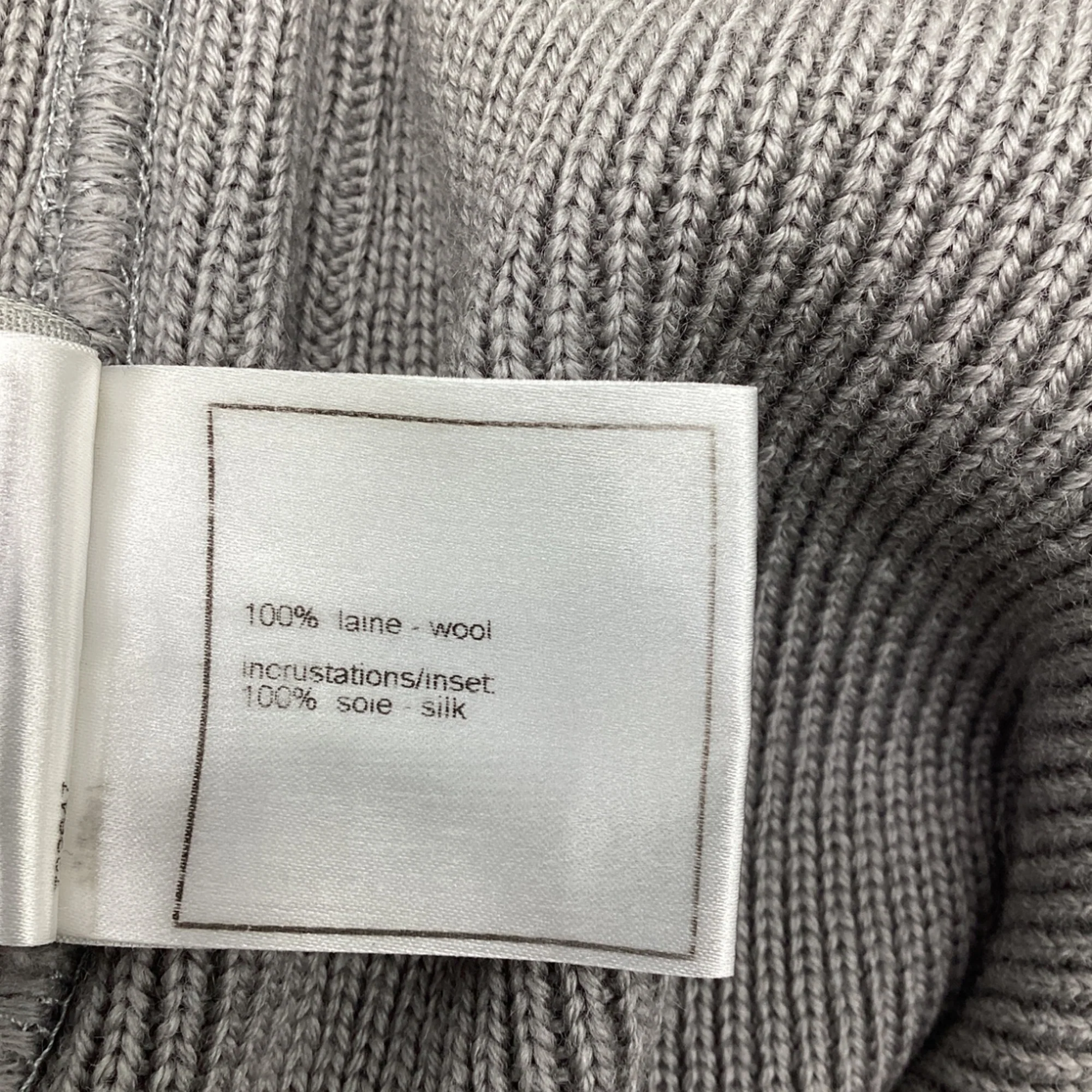 Women's Chanel Sports Knit Quilted Vest in Grey Wool - Image 5