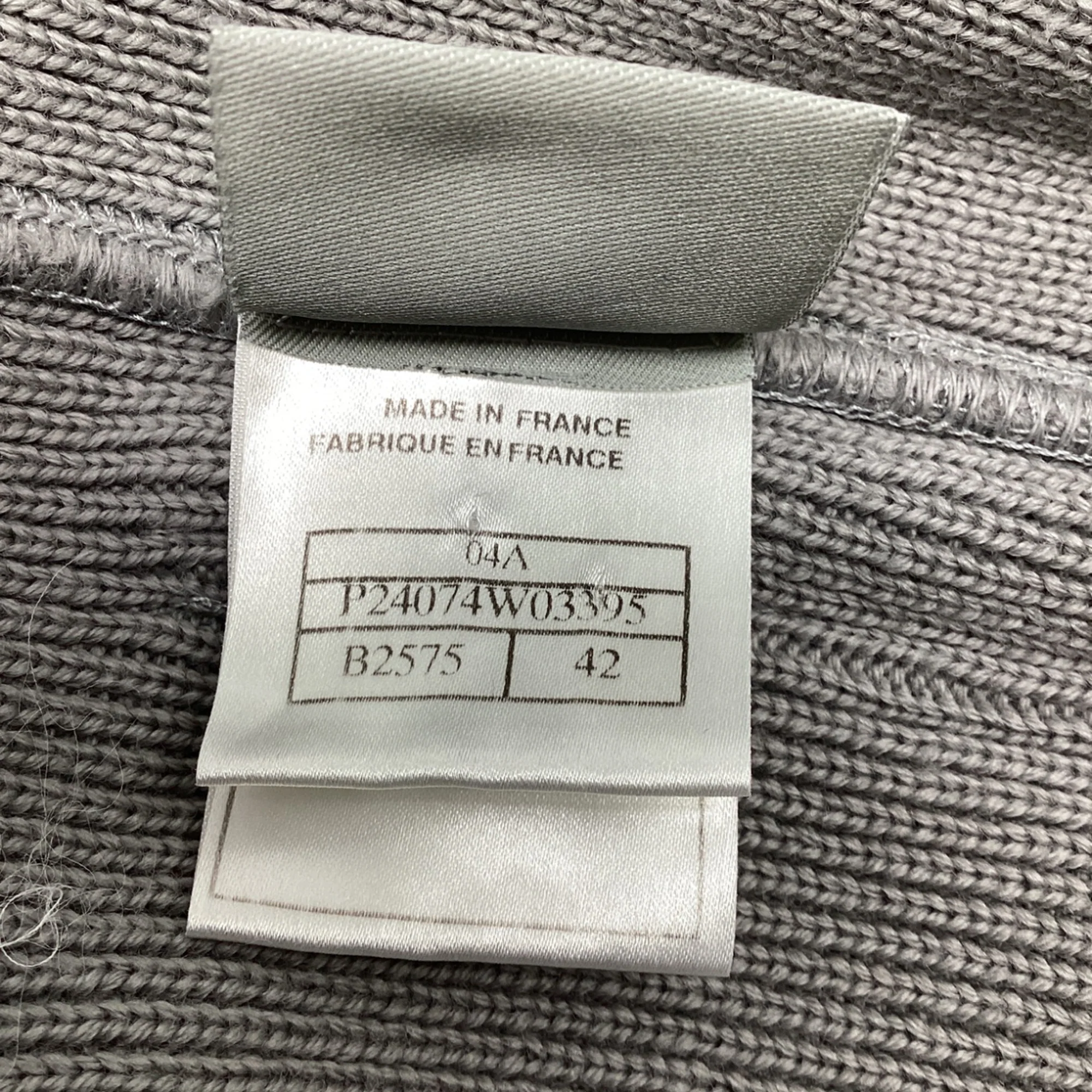 Women's Chanel Sports Knit Quilted Vest in Grey Wool - Image 6