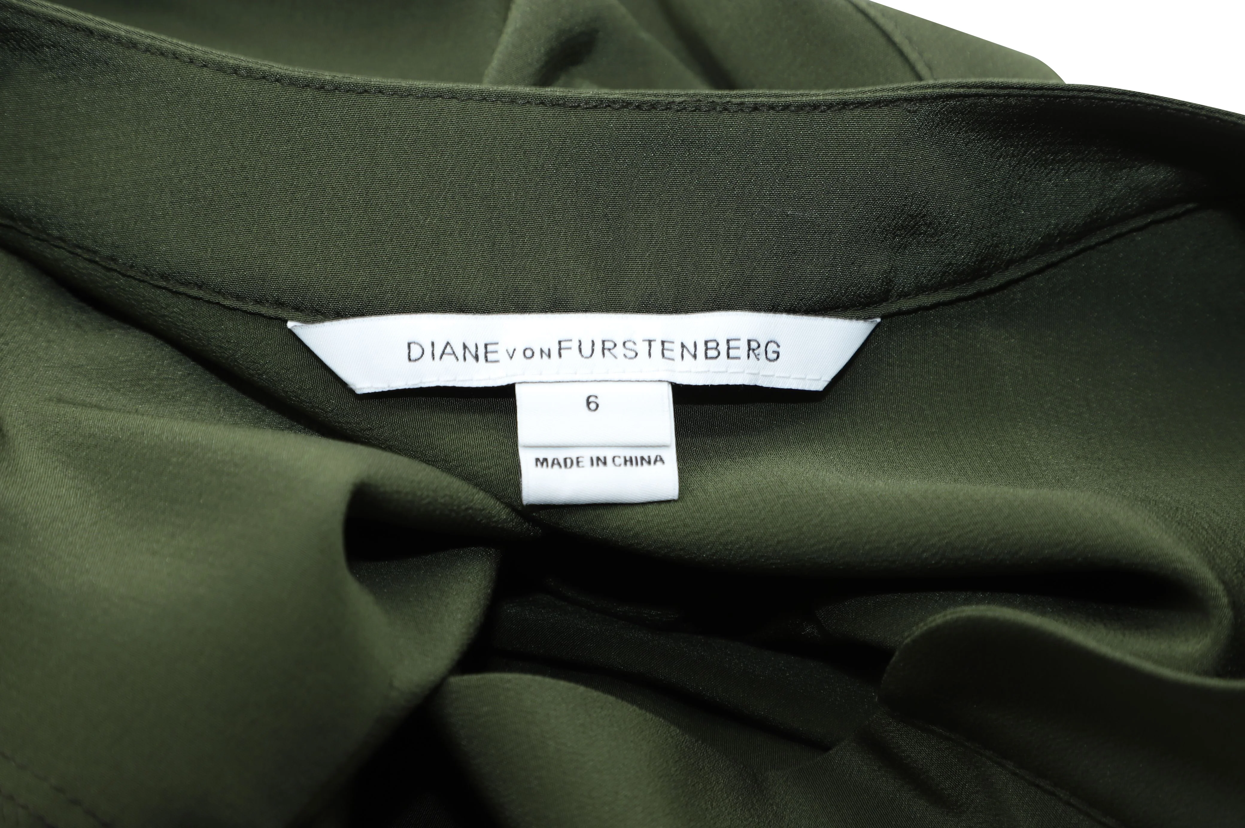 Women's Diane Von Furstenberg Two Pocket Tunic Blouse in Green Silk - Image 2