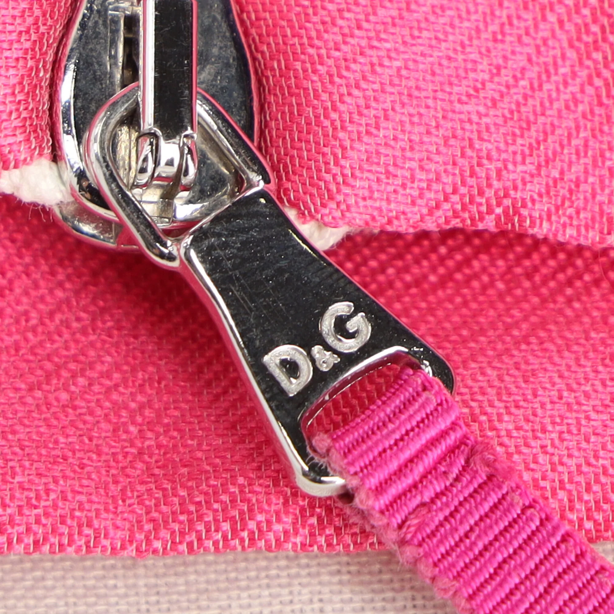 Women's  Dolce & Gabbana Pencil Mini Skirt in Pink Silk - Image 6