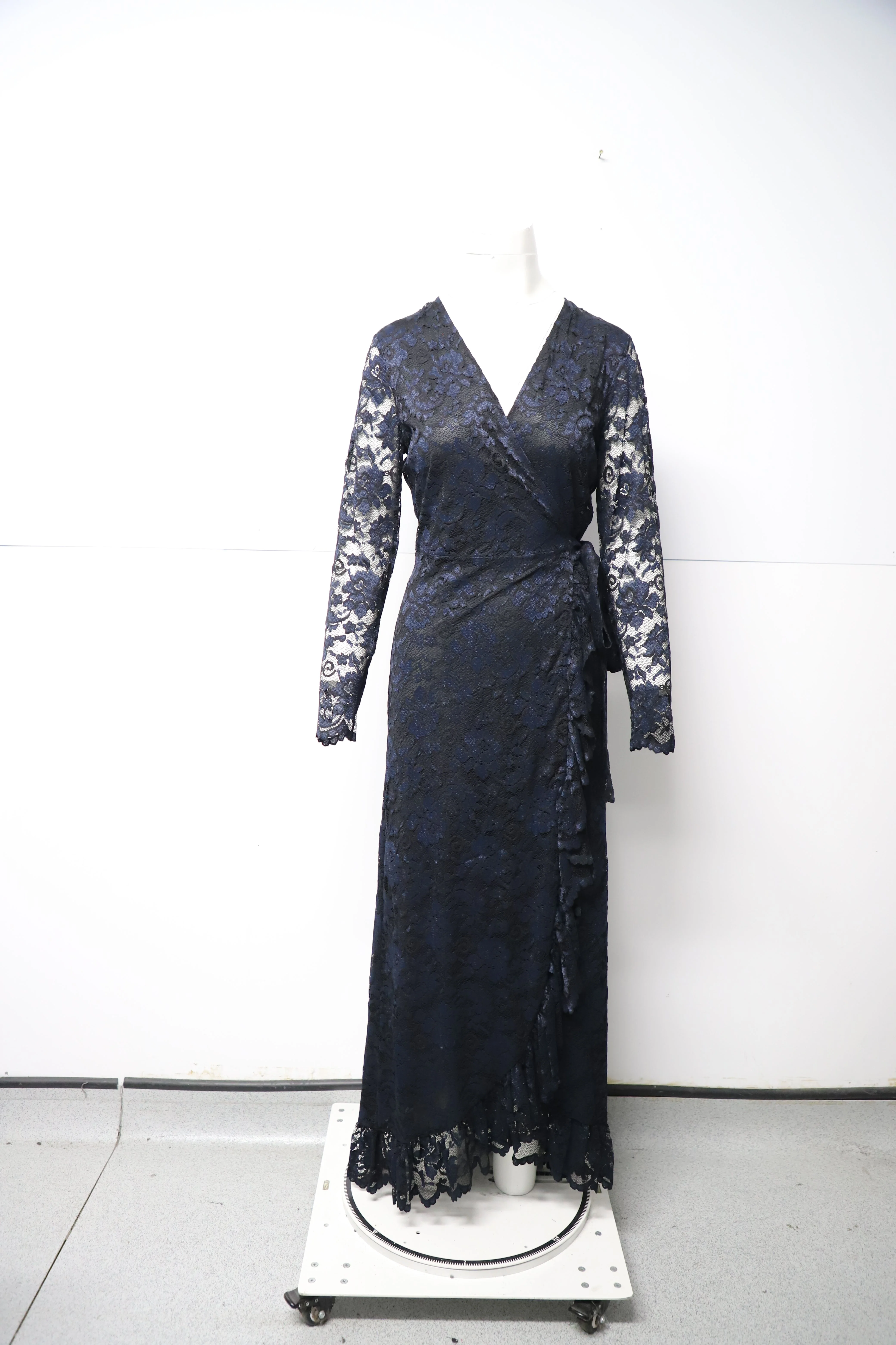 Women's Ganni Flynn Ruffle Lace Wrap Dress in Navy Blue Polyamide - Image 7