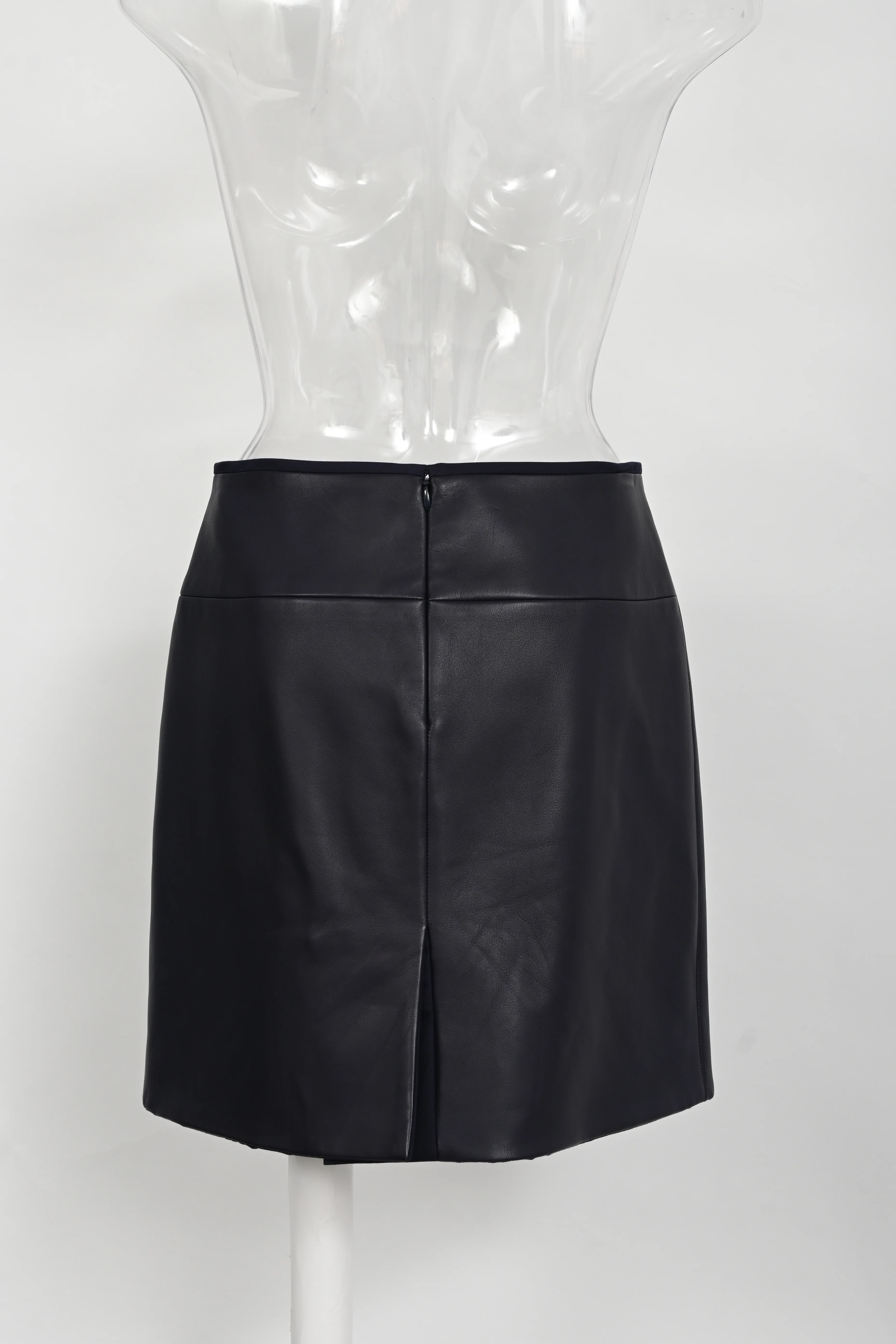 Women's Hermès Mini Skirt in Black Leather - Image 7