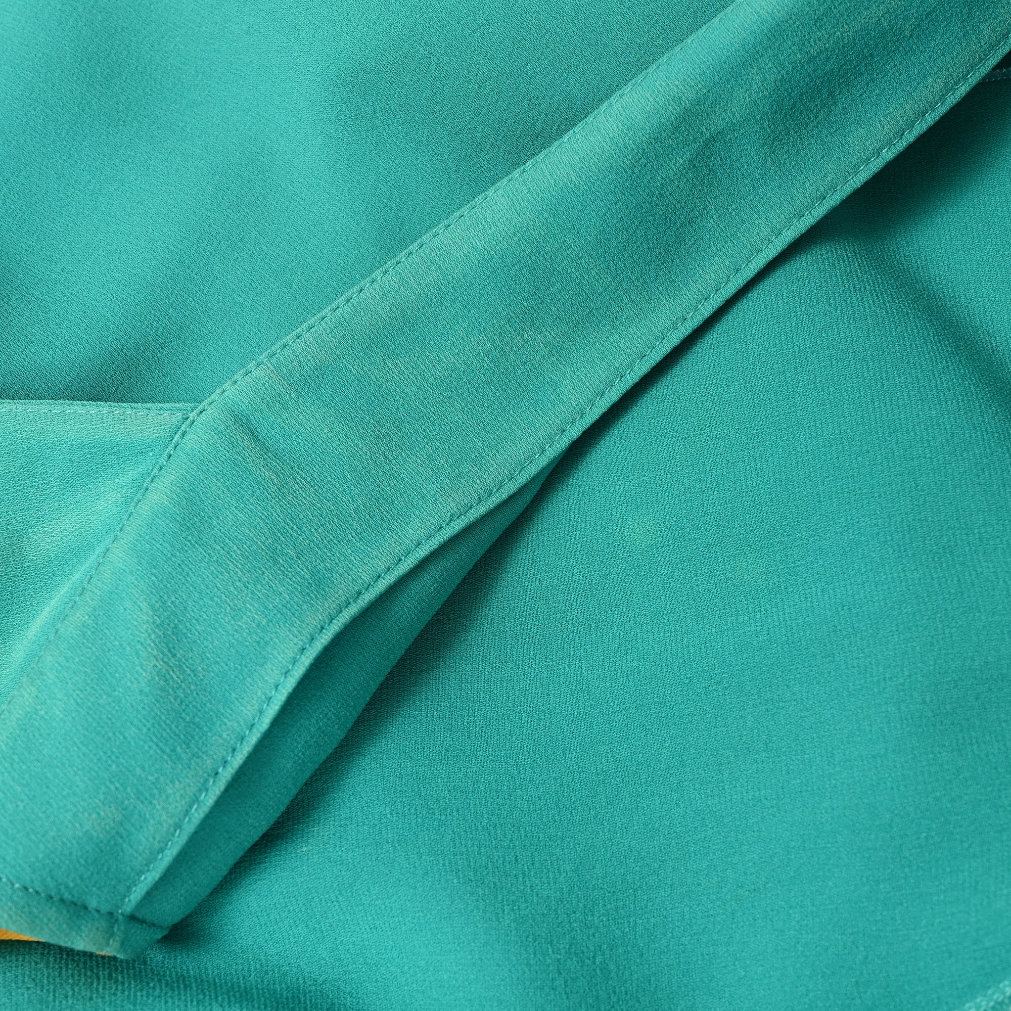 Women's Hermès Wrap Knee Length Dress in Turquoise Silk - Image 10