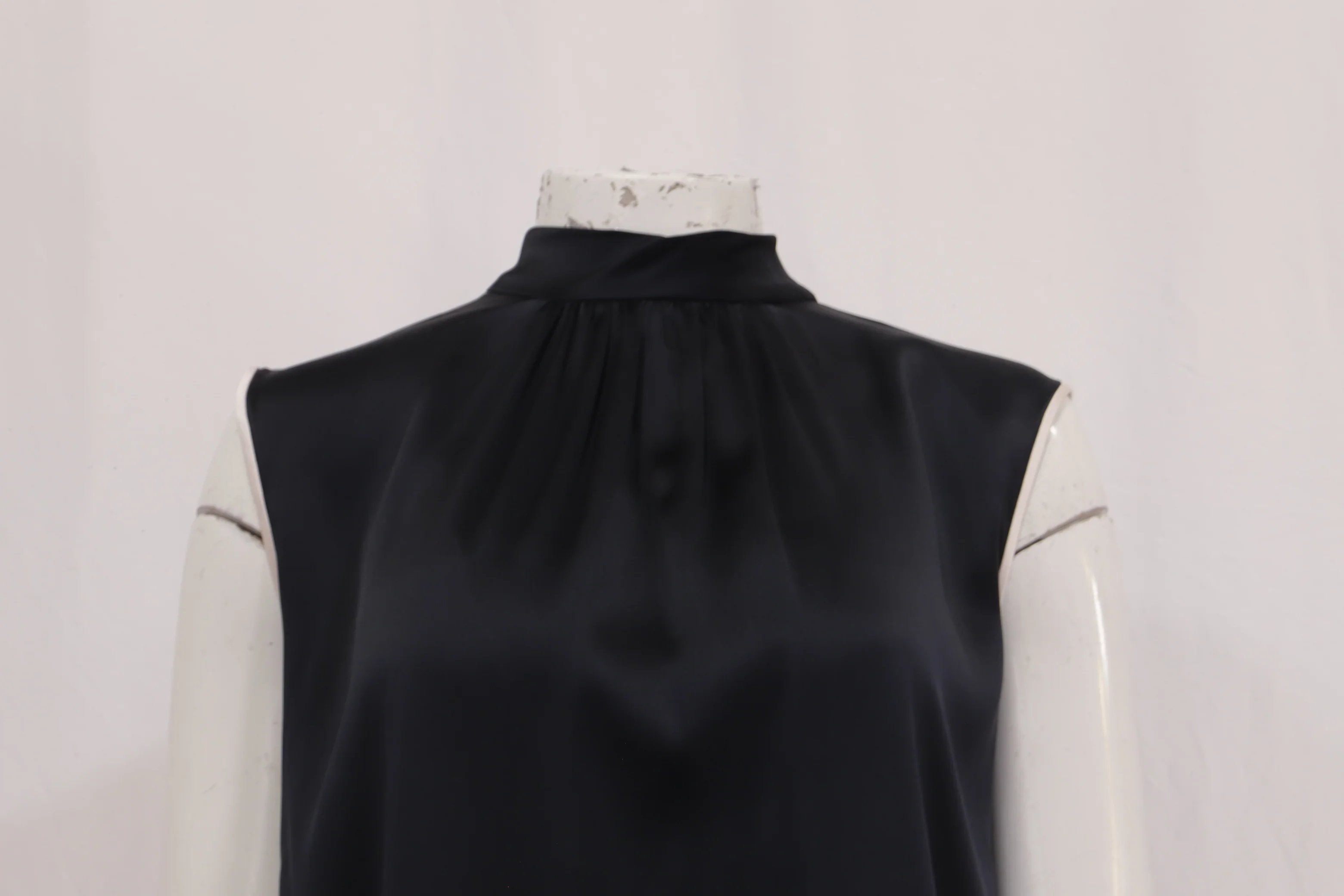 Women's Max Mara Dorina Top in Black Silk - Image 8