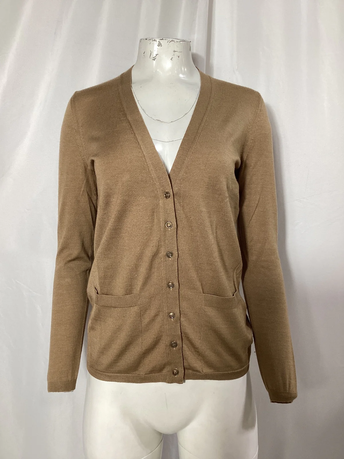 Women's Saint Laurent V-neck Cardigan in Beige Cashmere - Image 7