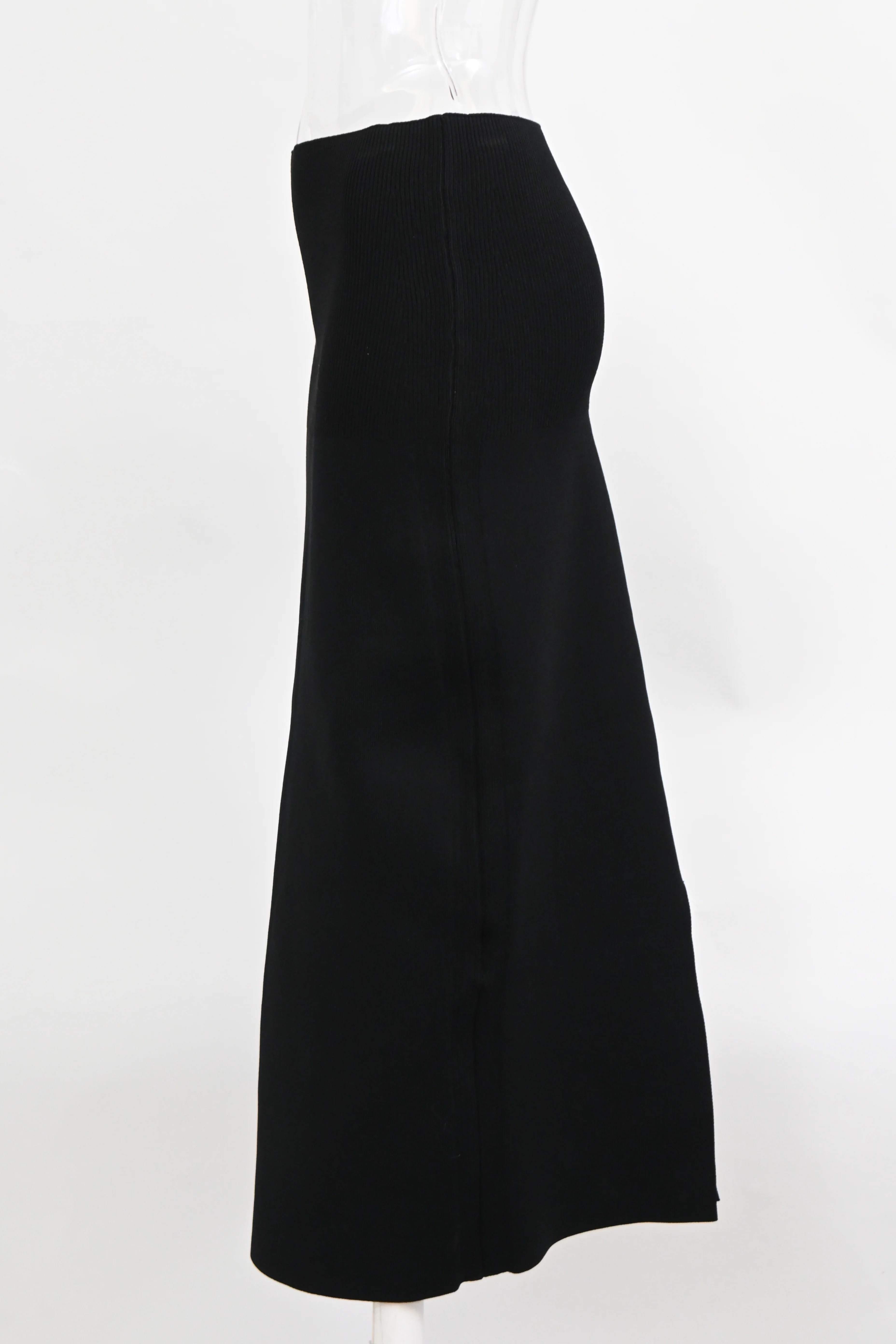 Women's Victoria Beckham Body High-Rise Knit Midi Skirt in Black Viscose - Image 10