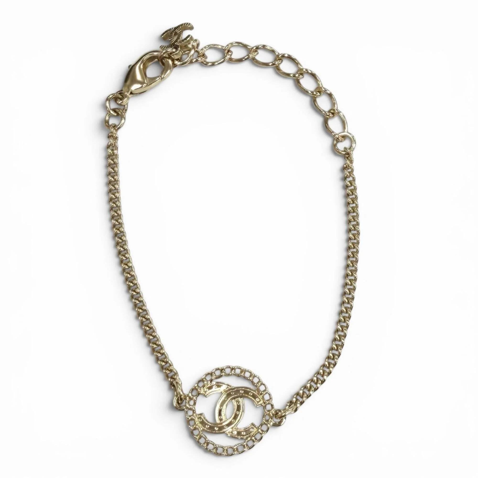CC Logo Bracelet Metal - Image 3