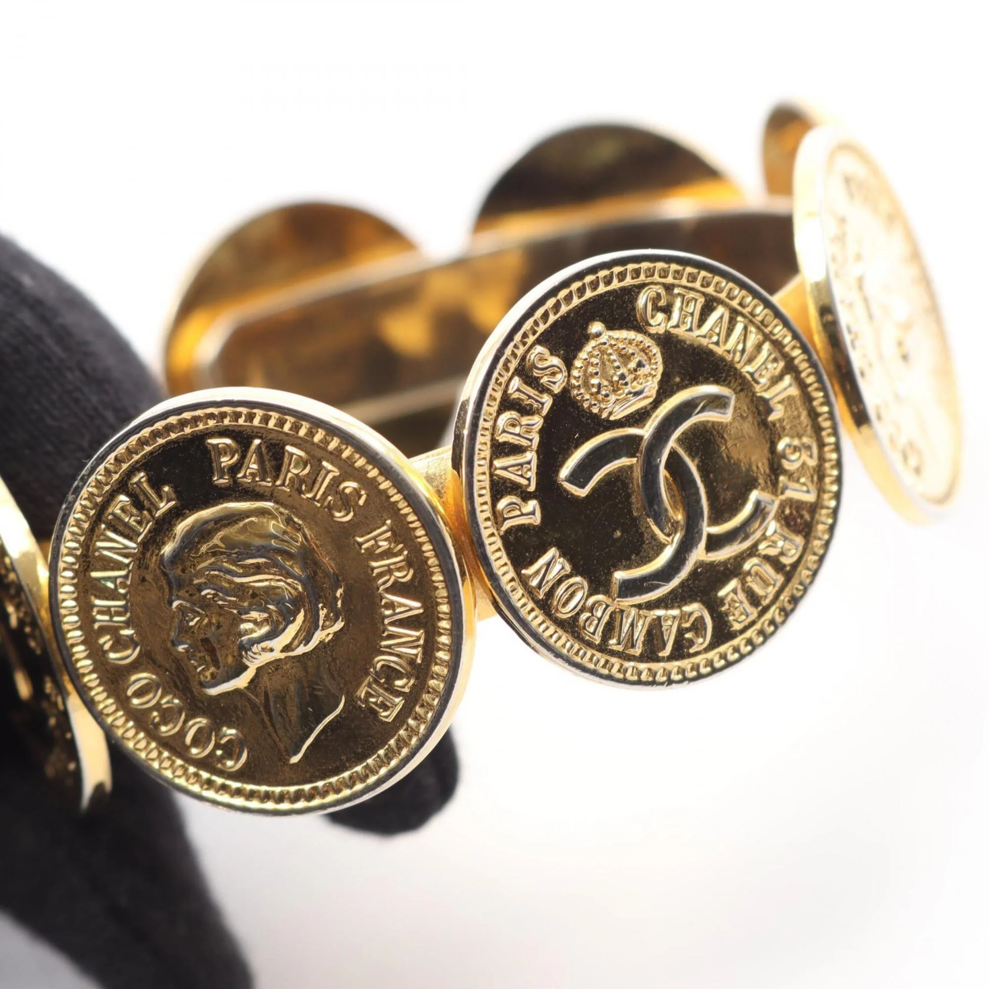 CC Logo Bracelet Metal - Image 7
