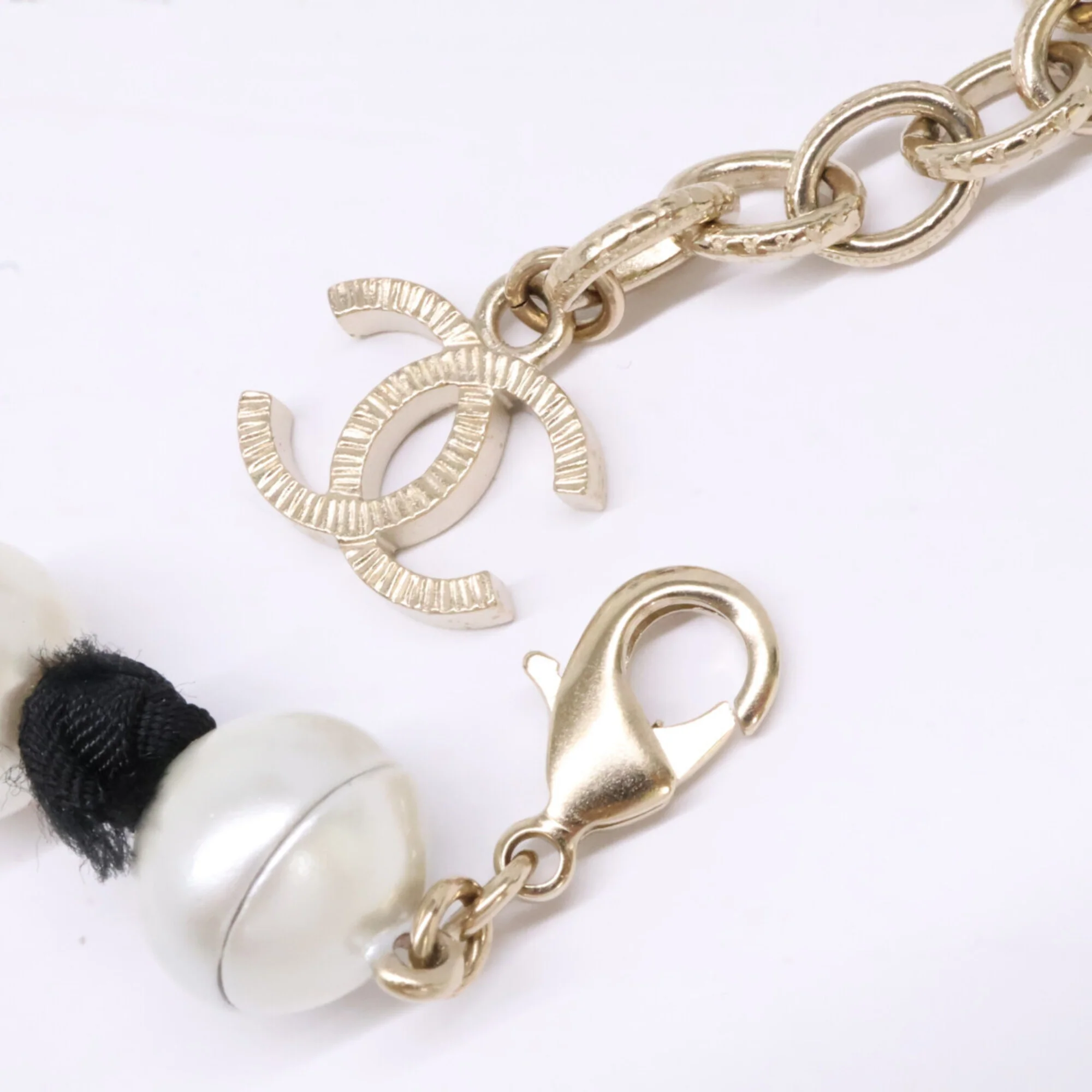 CC Logo Bracelet Metal - Image 6