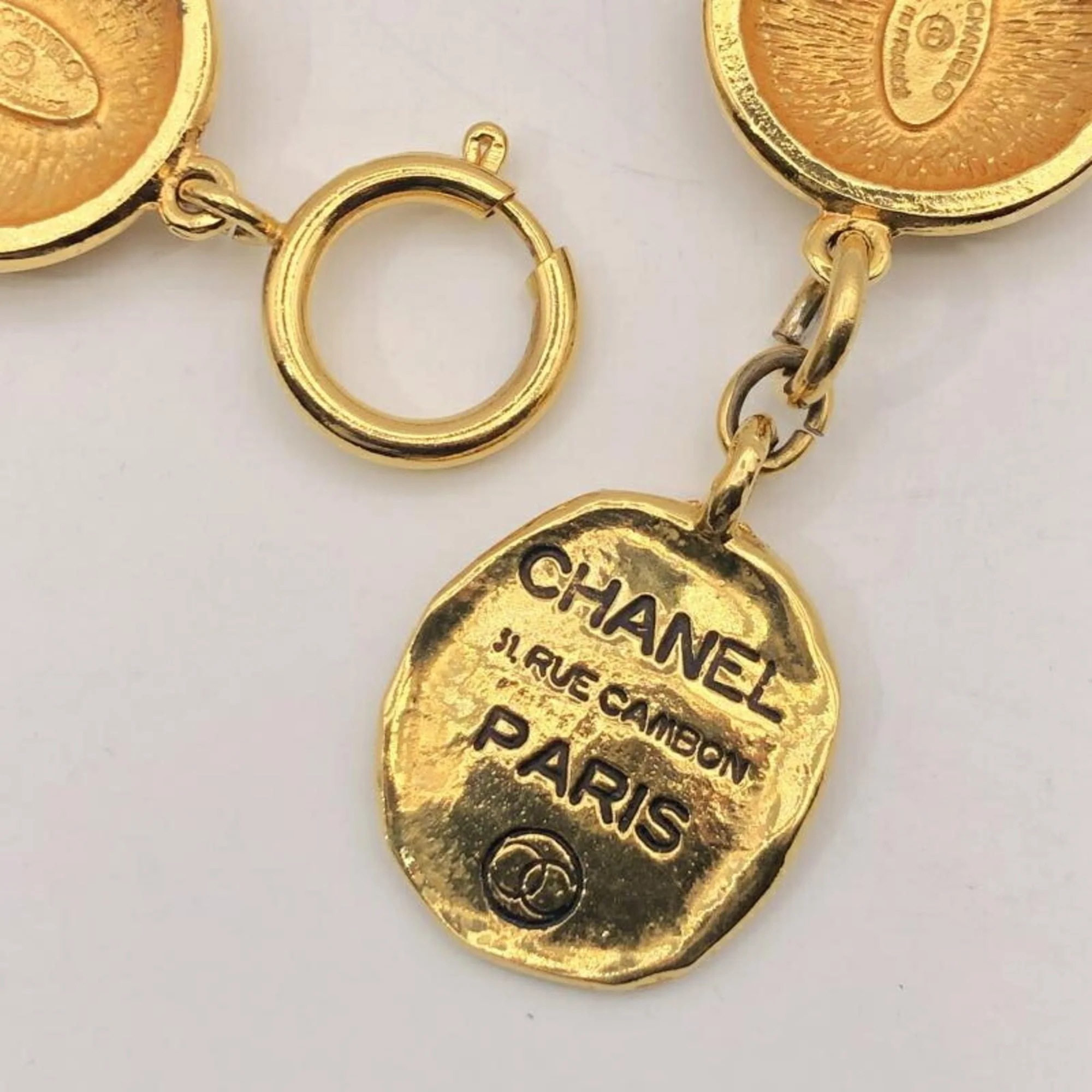 CC Logo Bracelet Metal - Image 4