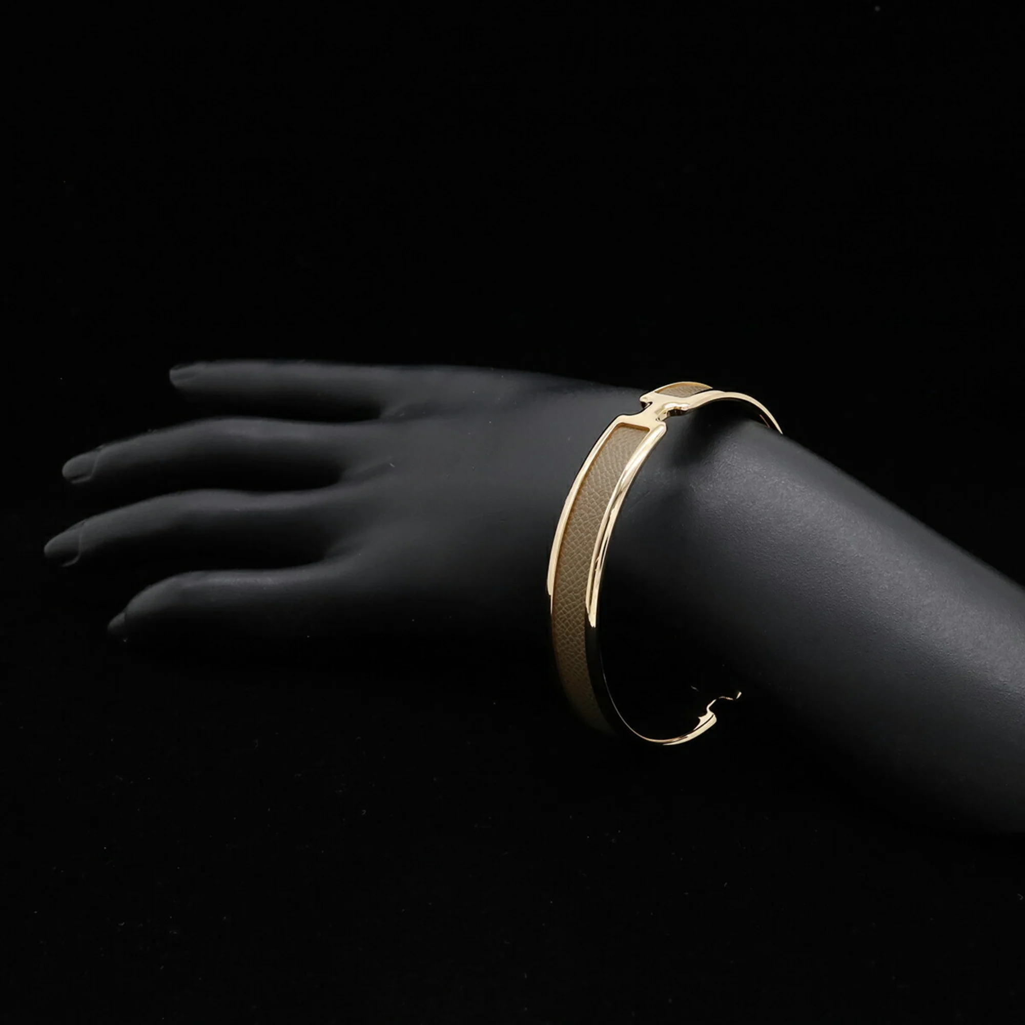 Olympe Bracelet Gold and Leather - Image 6