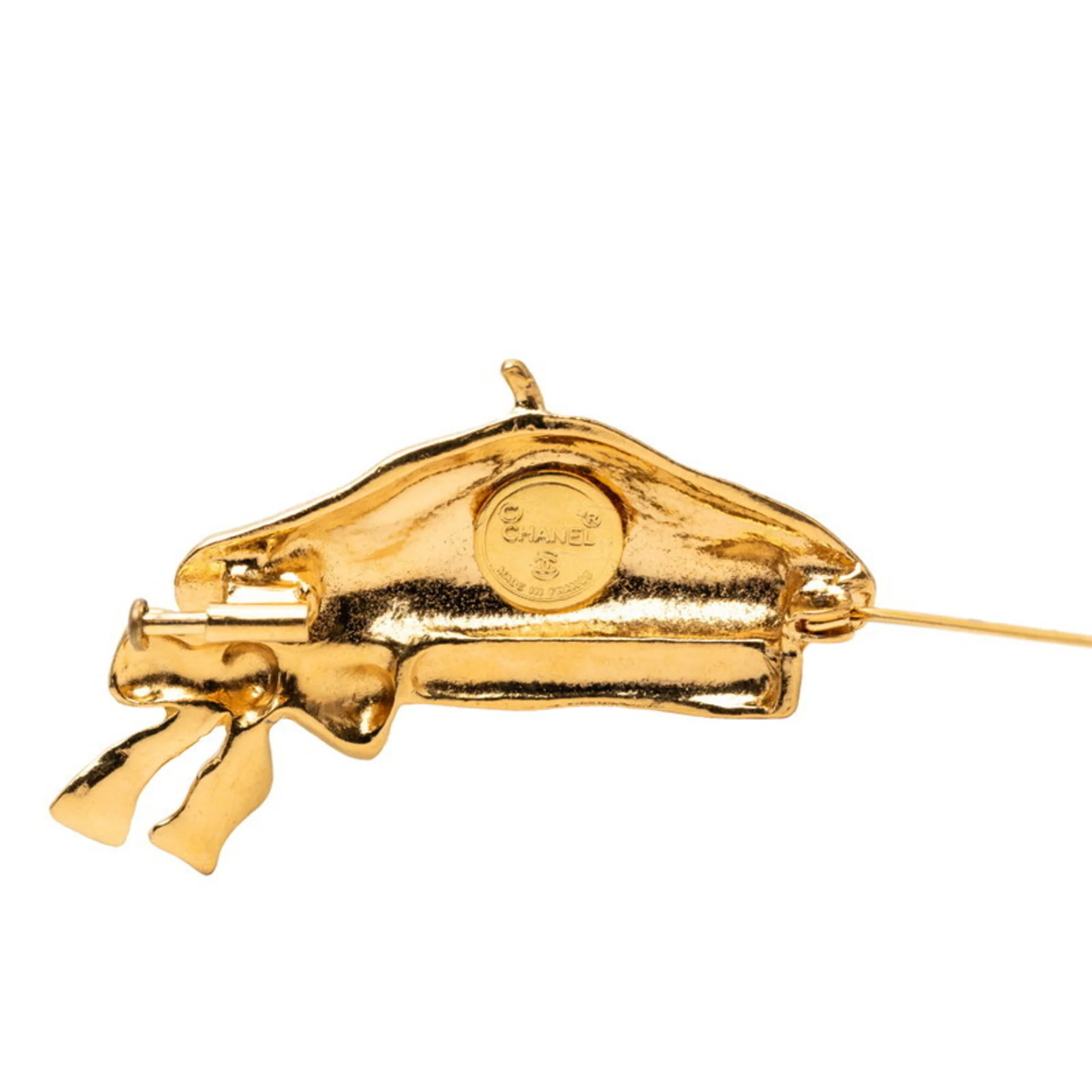 Beret Ribbon Brooch Metal - Image 3