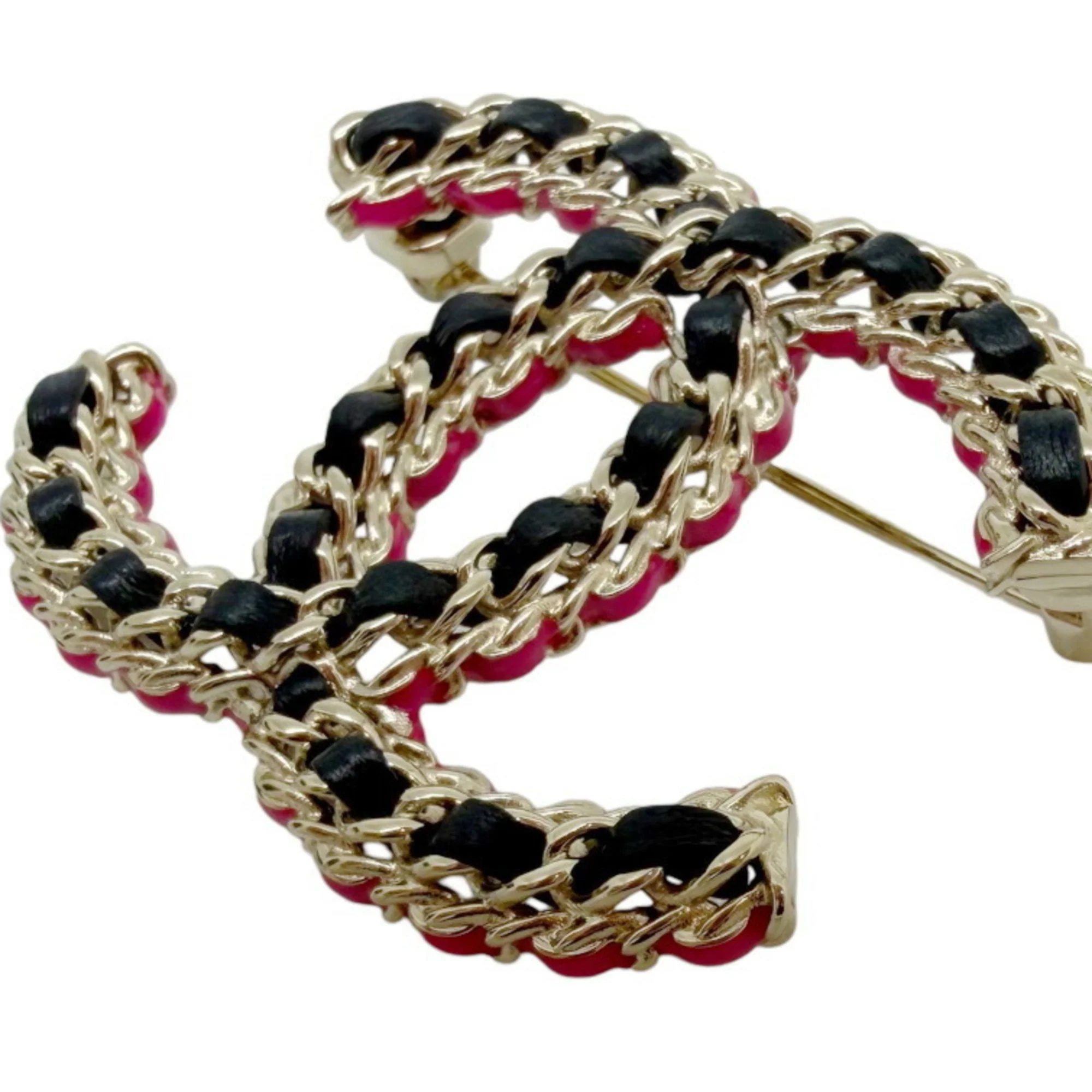 Brooch Gold and Leather - Image 3