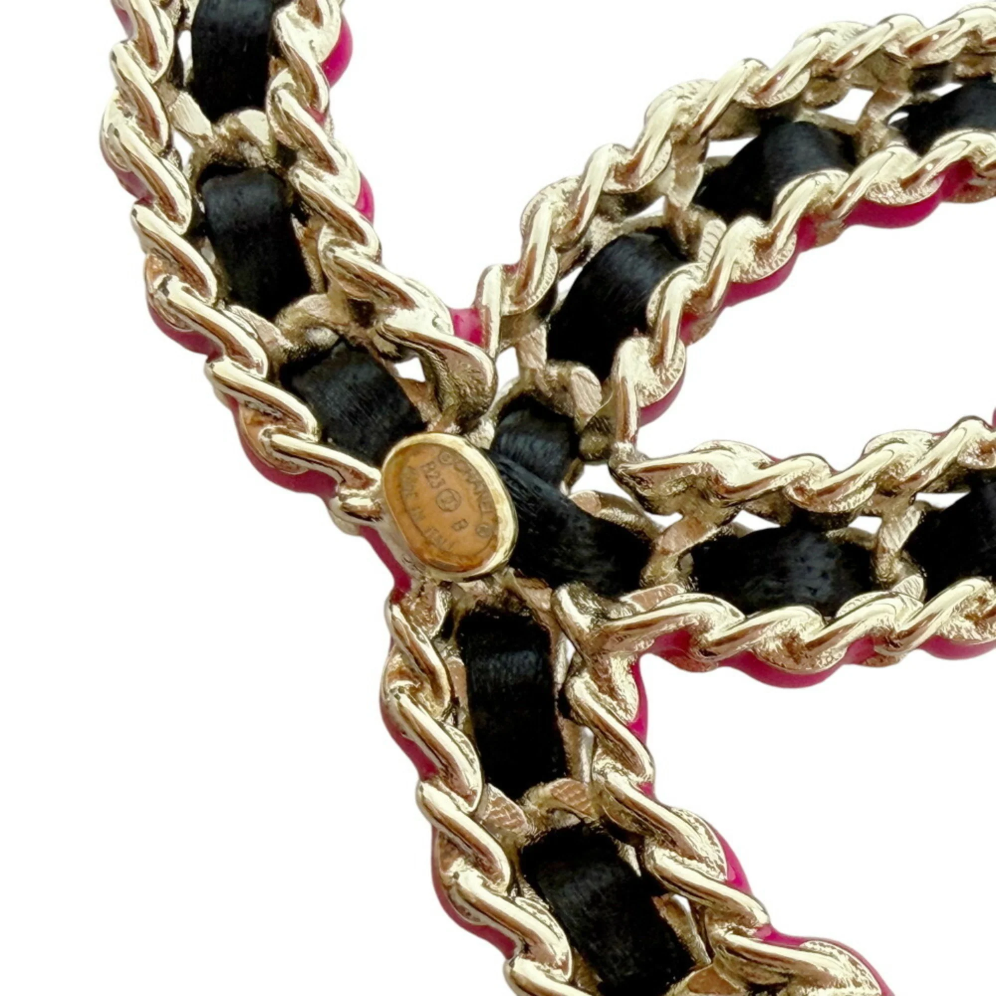 Brooch Gold and Leather - Image 6