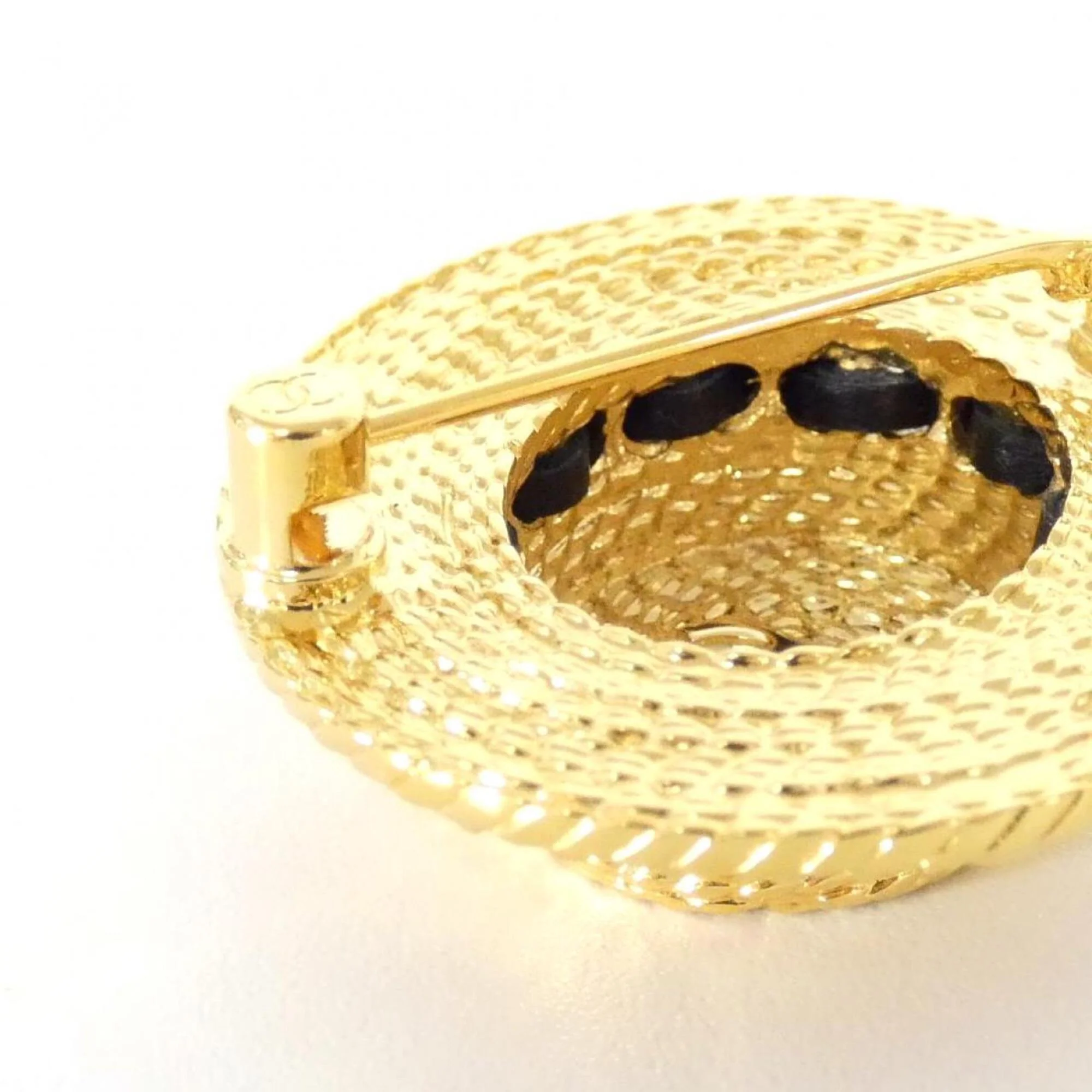 Brooch Metal Black and Gold - Image 4