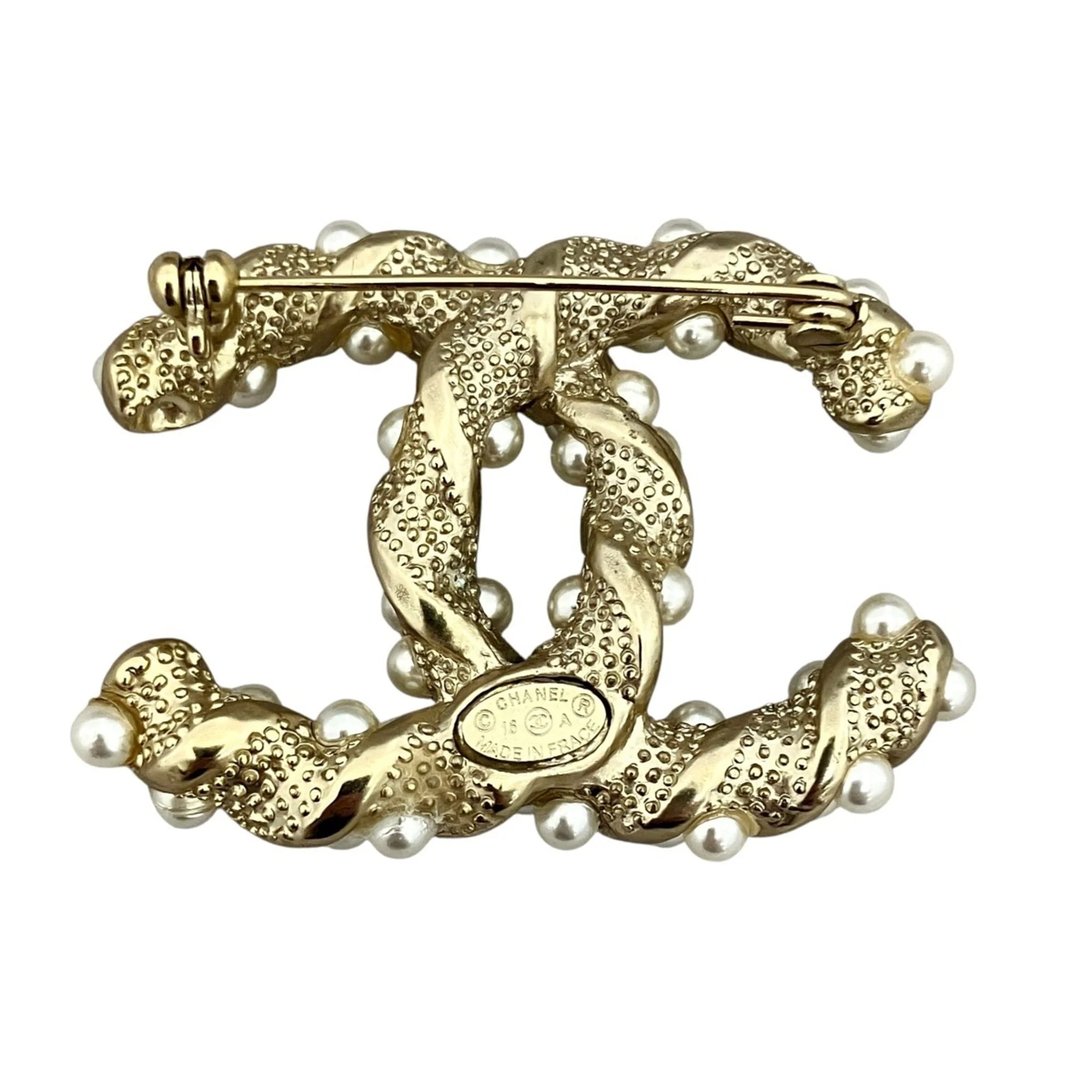 Brooch Metal GP - Image 2