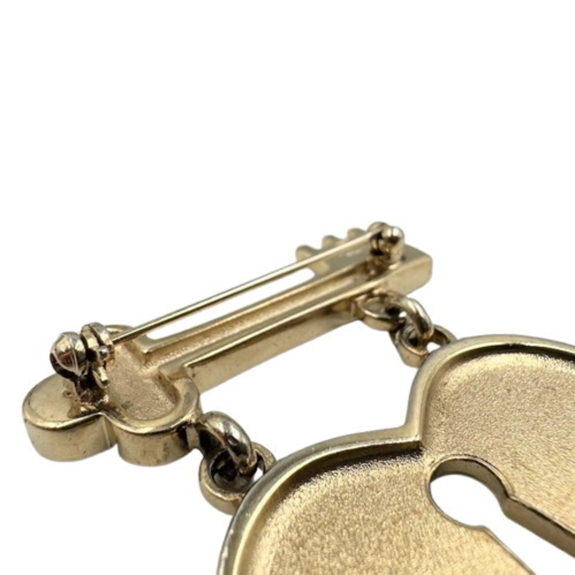 Brooch Metal Heart Key Motif - Image 3