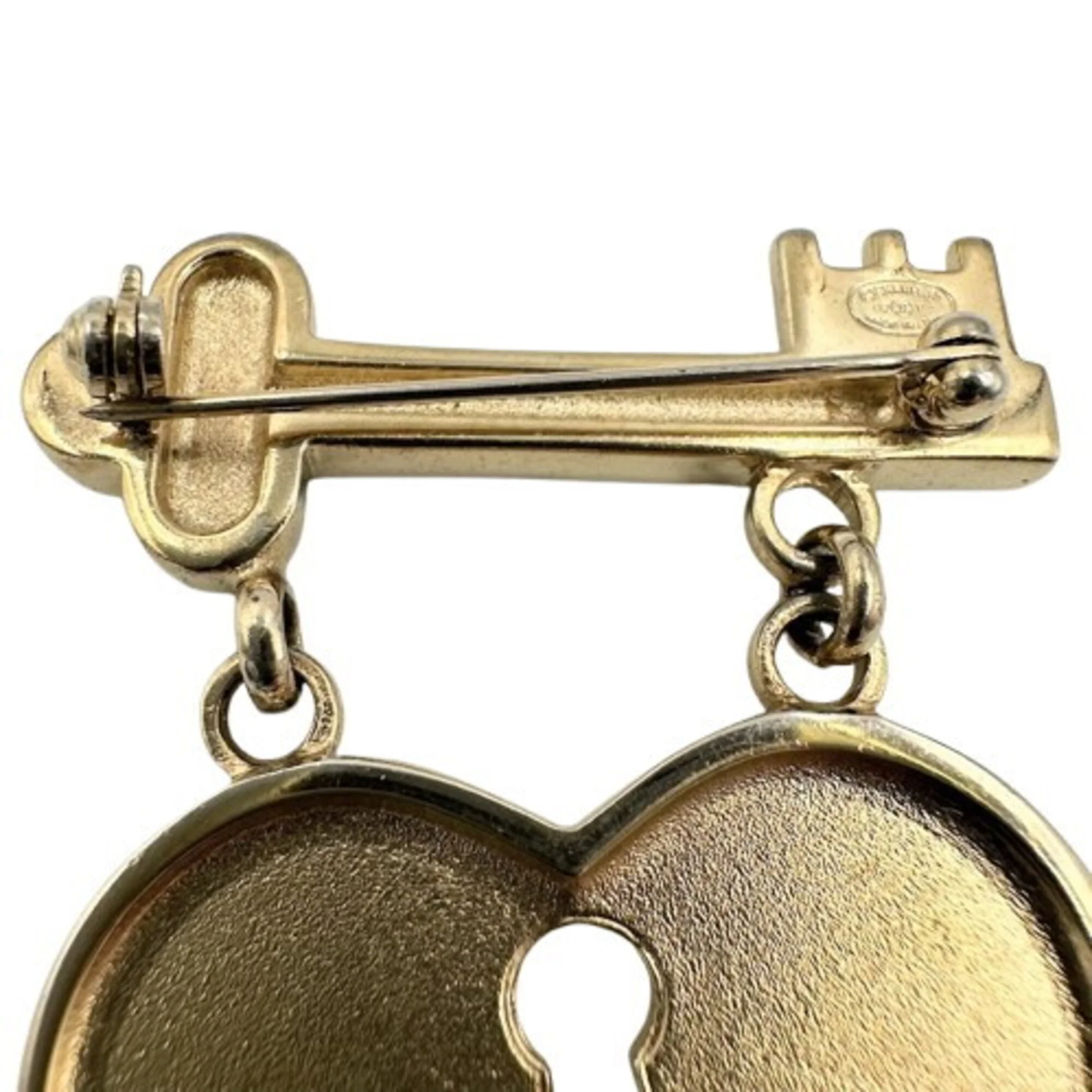 Brooch Metal Heart Key Motif - Image 5