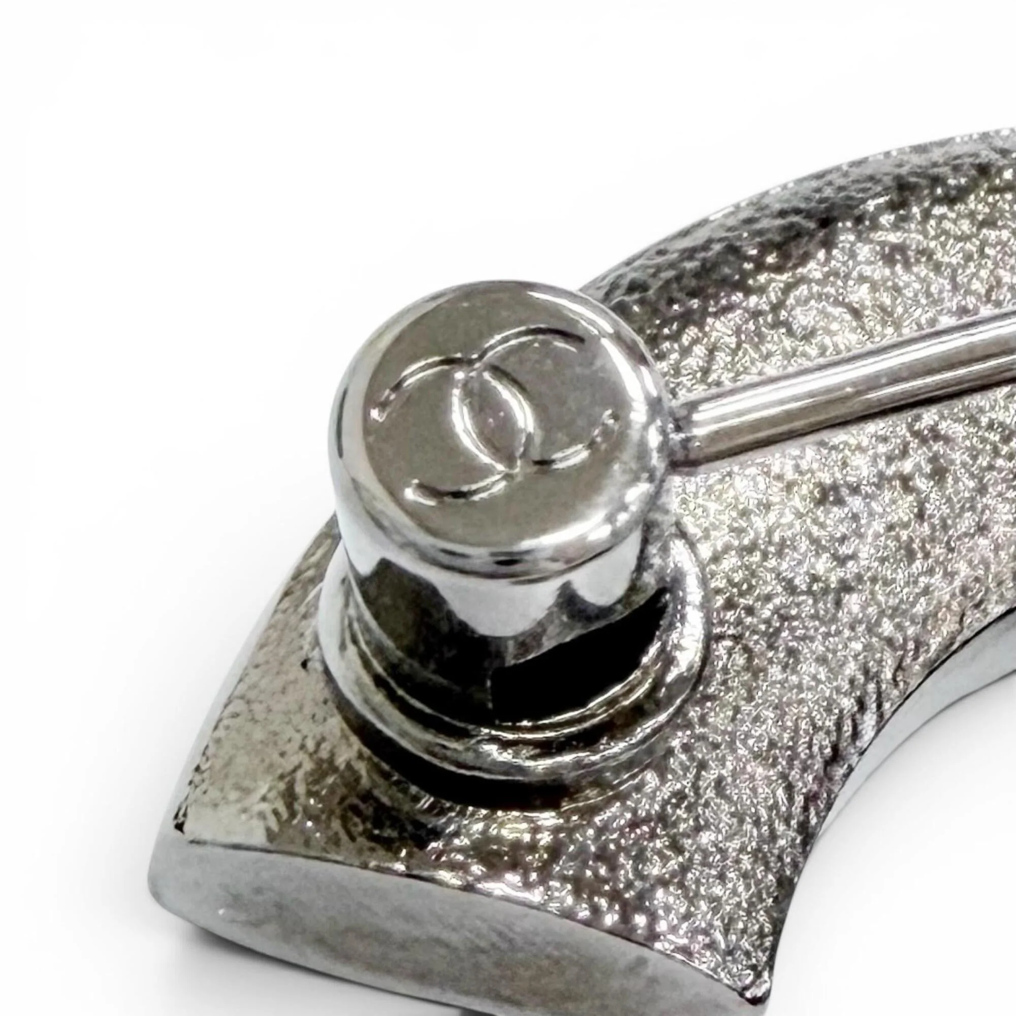 CC Logo Brooch Metal - Image 5