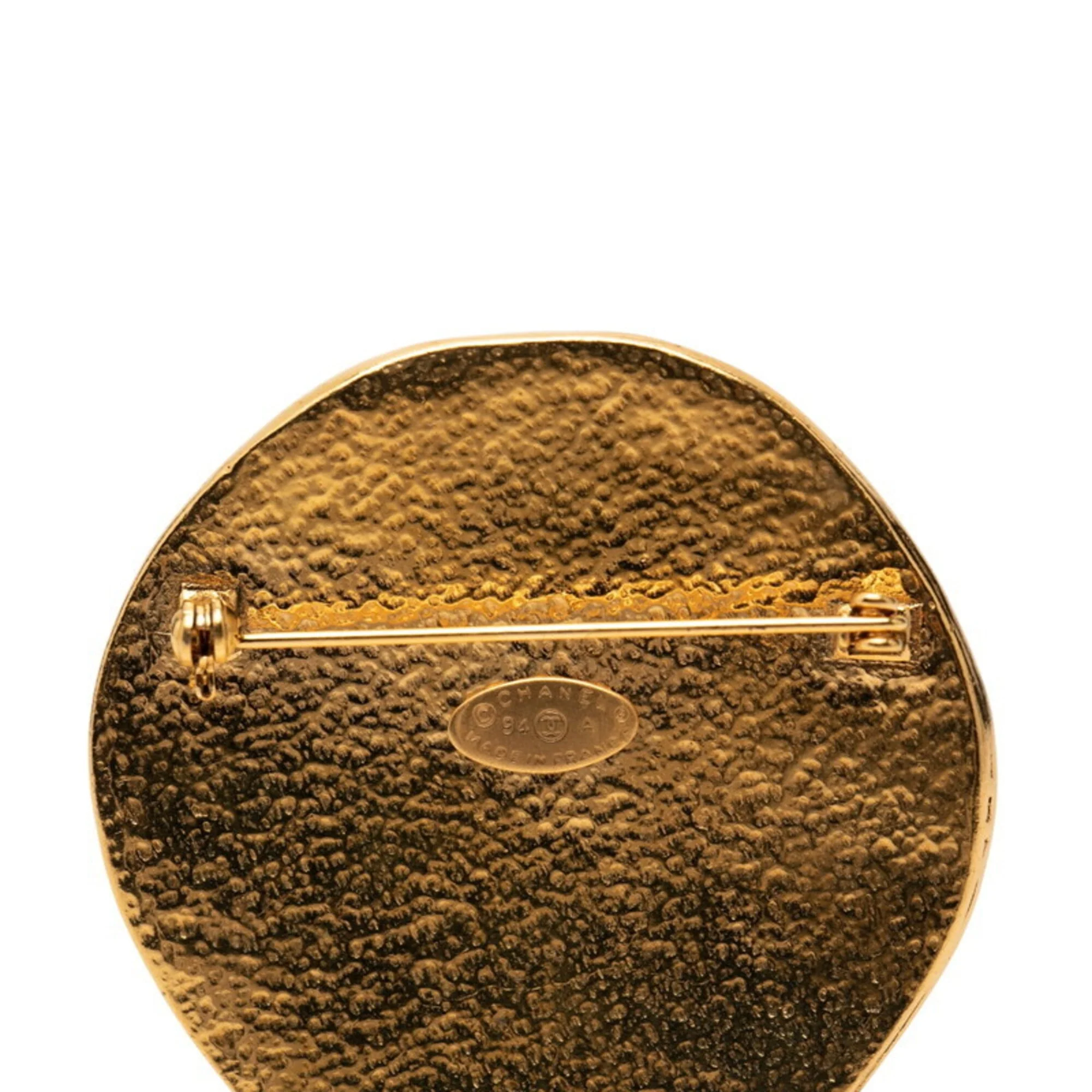 CC Logo Brooch Metal - Image 3