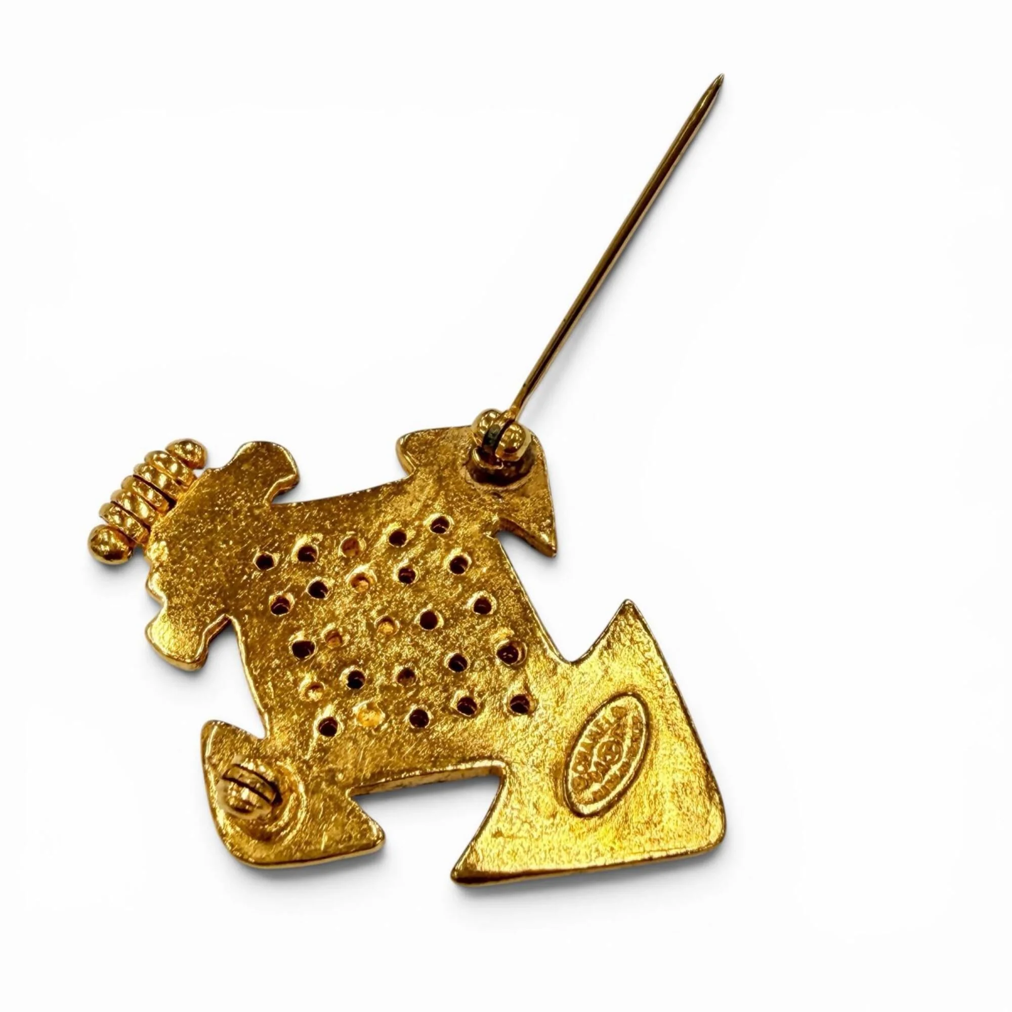 CC Logo Brooch Metal - Image 4