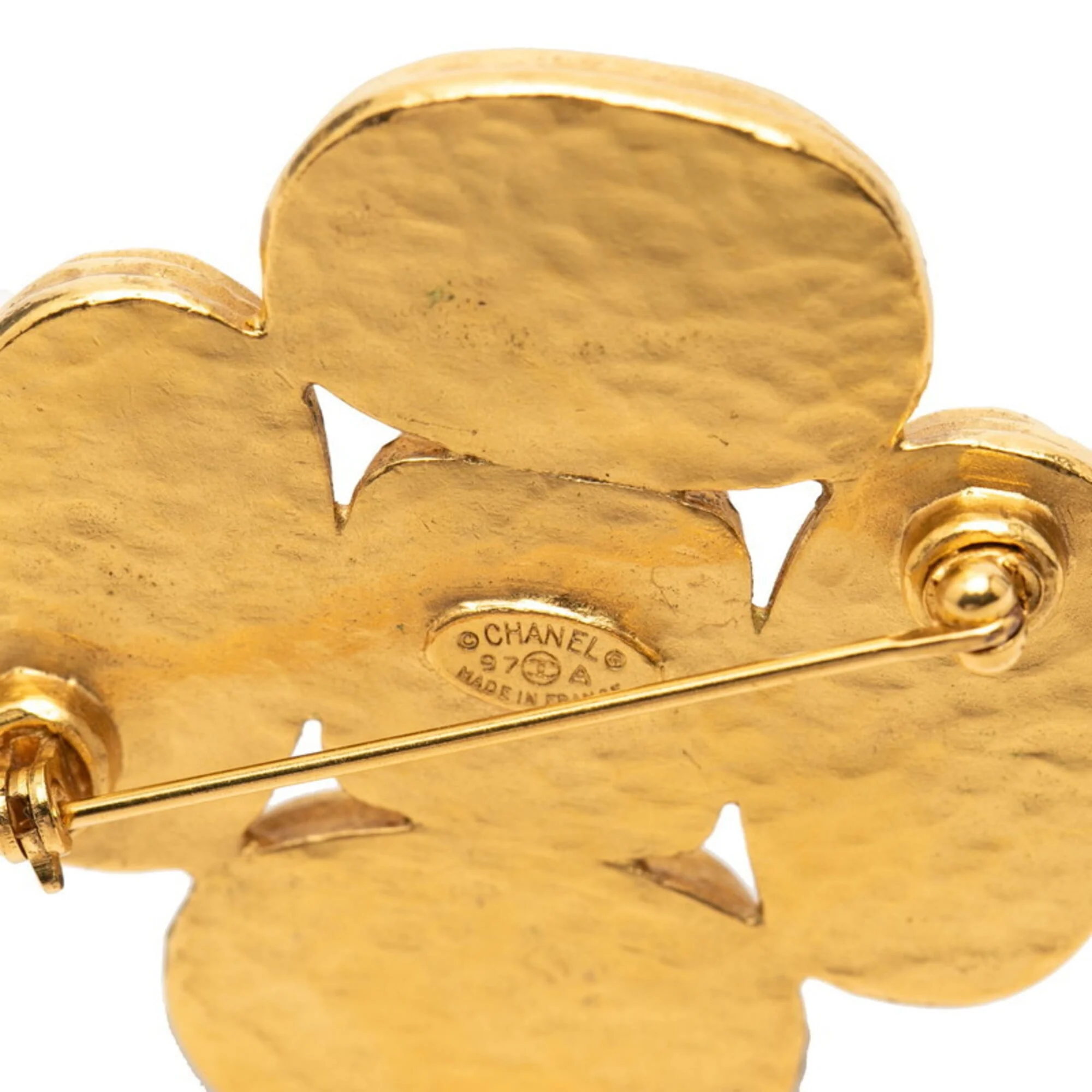 CC Logo Brooch Metal - Image 3
