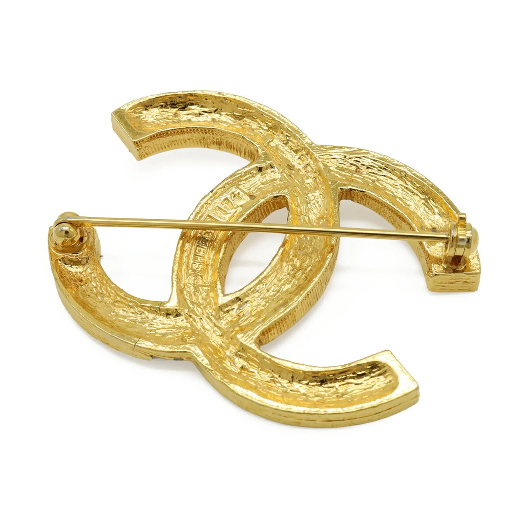 CC Logo Brooch Metal - Image 3