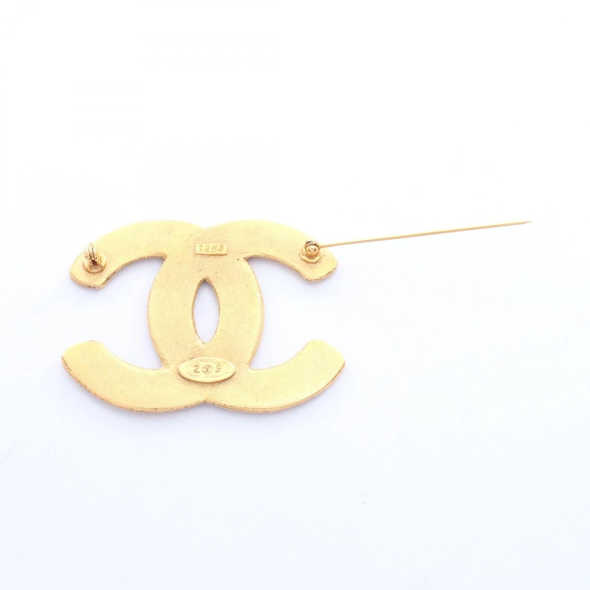 CC Logo Brooch Metal - Image 2