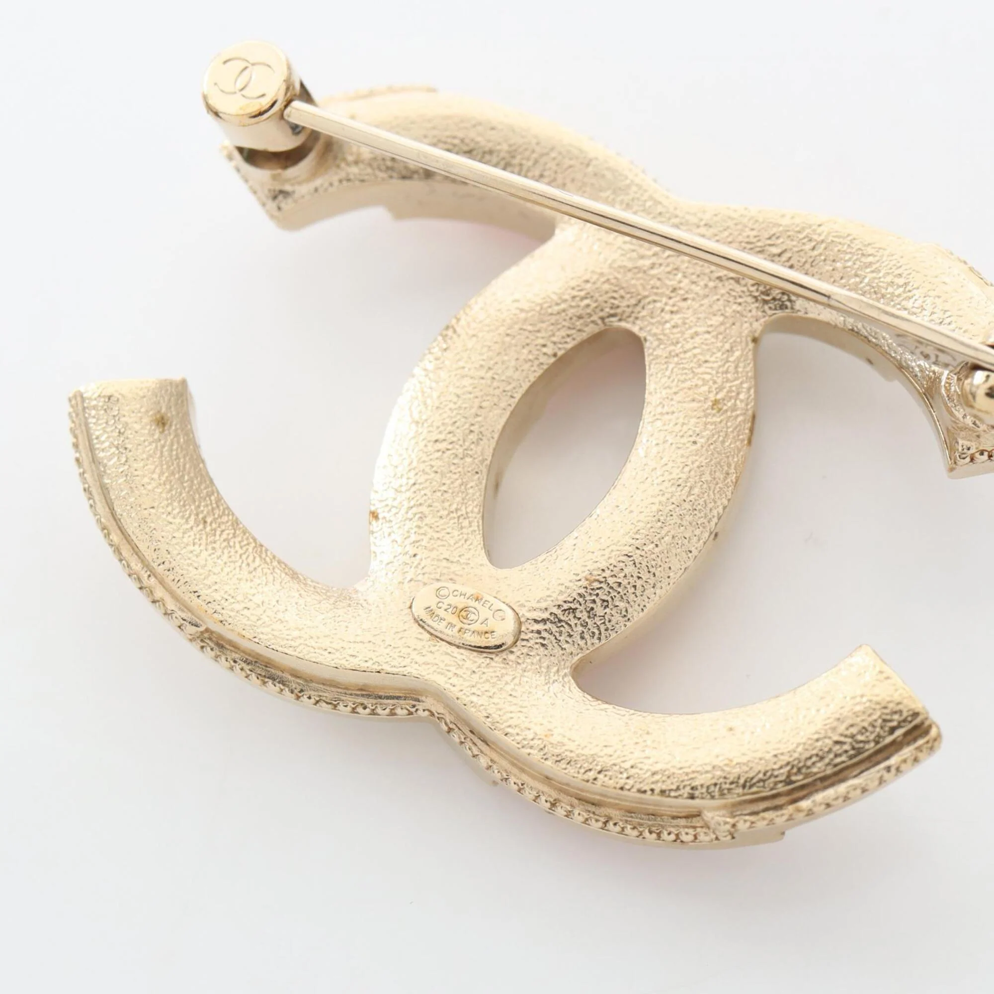 CC Logo Brooch Metal - Image 4