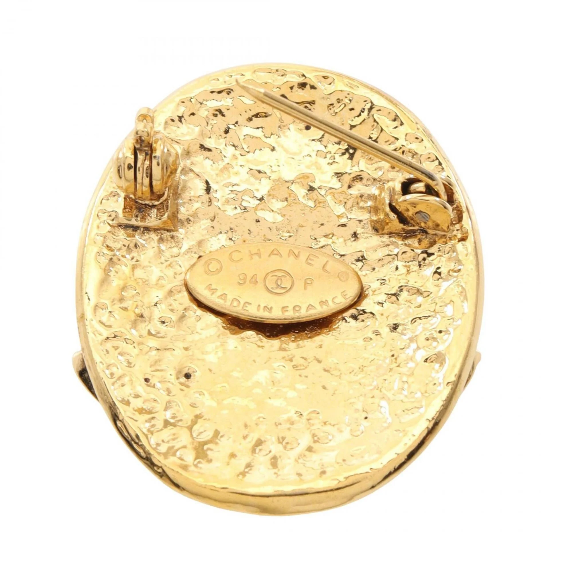 CC Logo Brooch Metal - Image 2
