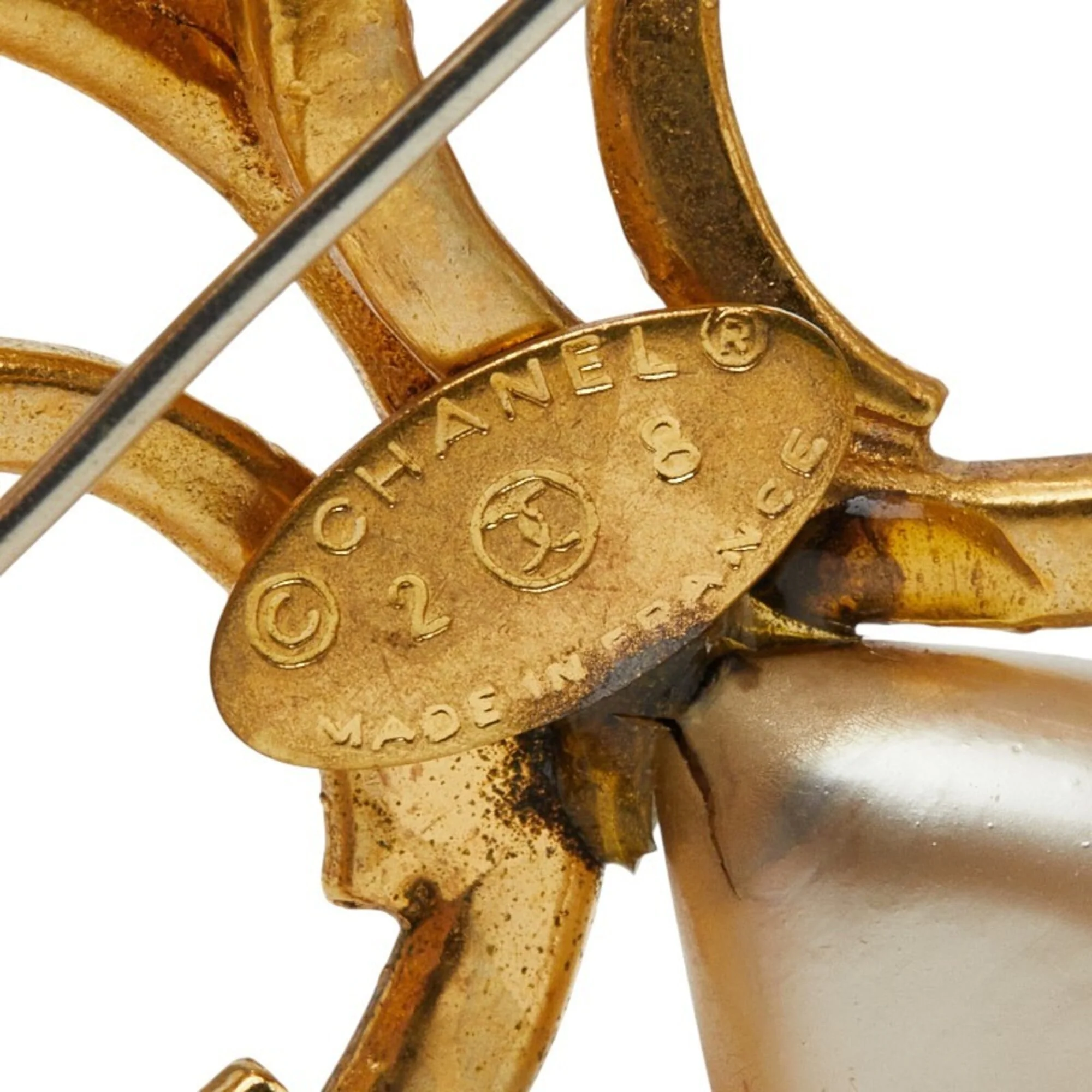 CC Logo Brooch Metal - Image 7