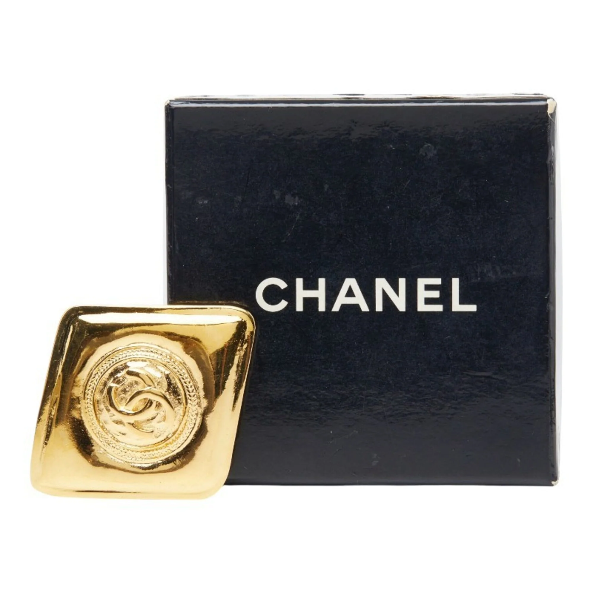 CC Logo Brooch Metal - Image 5