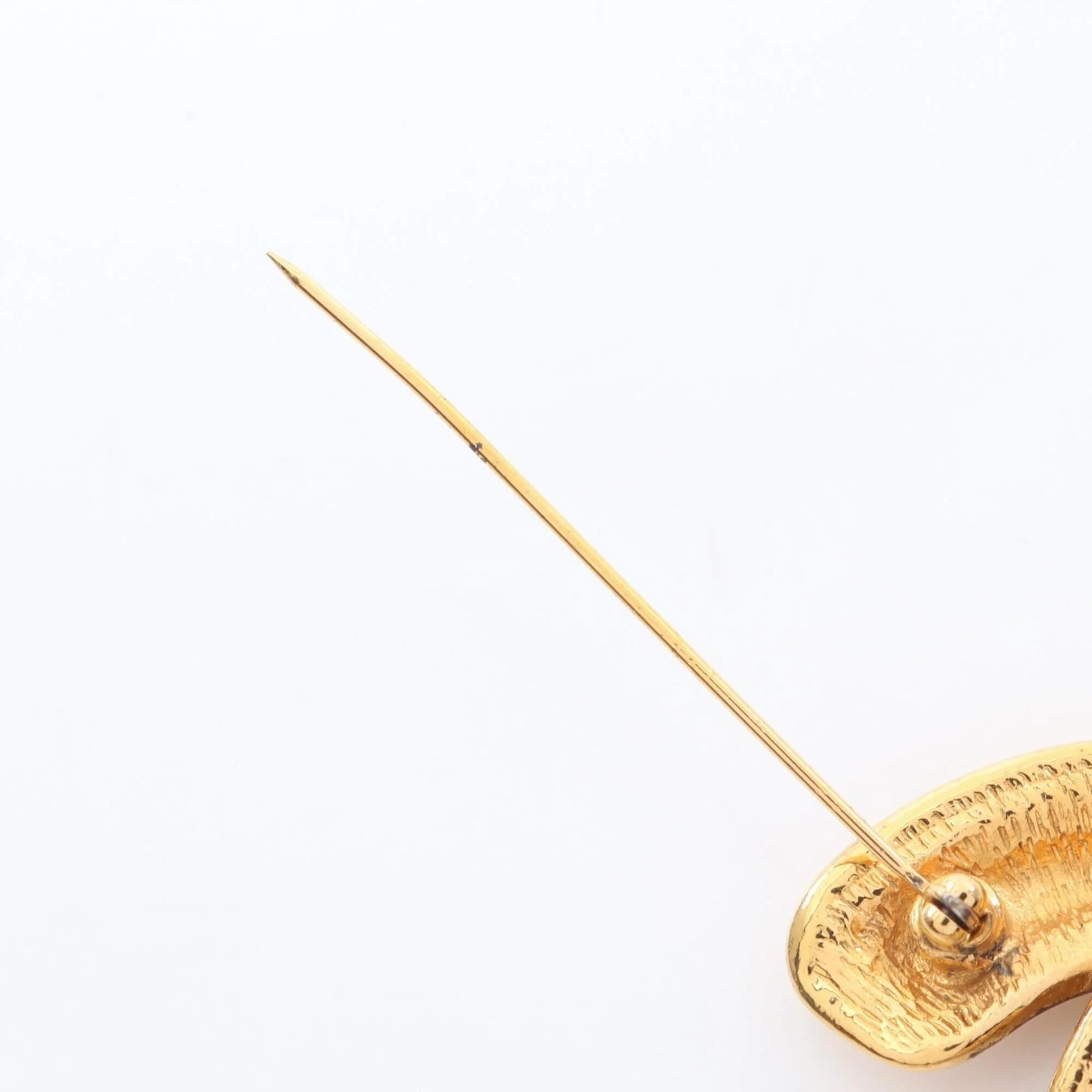 CC Logo Brooch Metal - Image 4