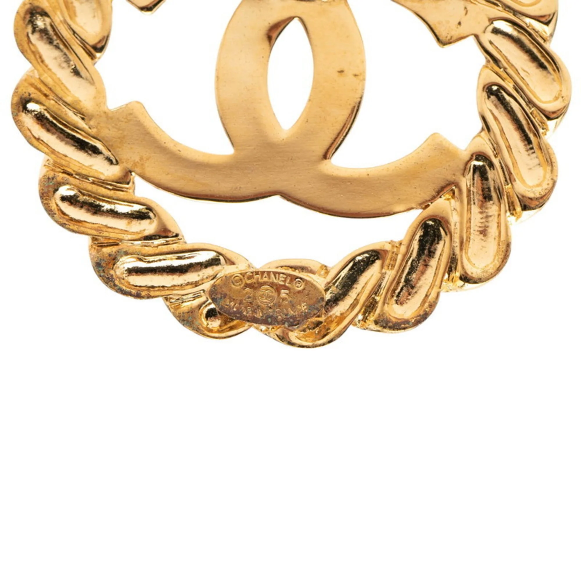 CC Logo Brooch Metal - Image 3