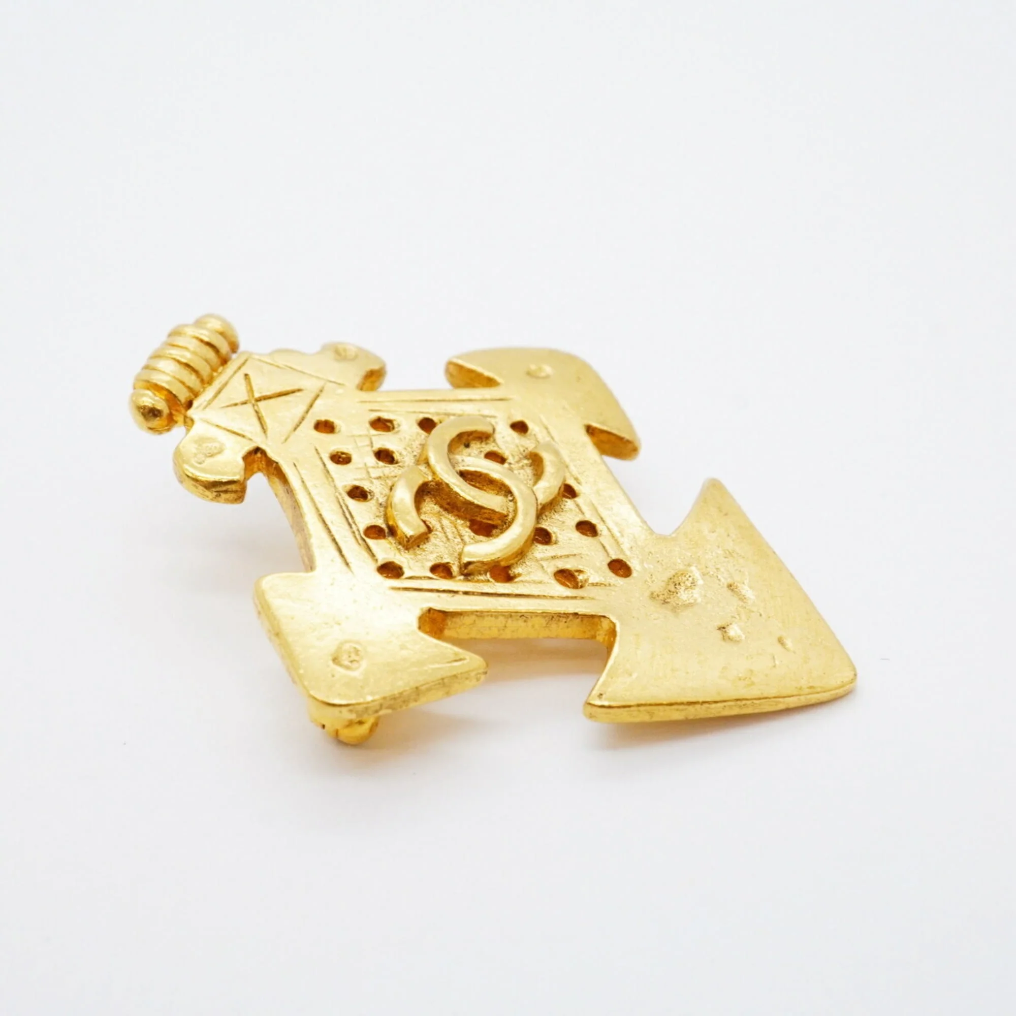 CC Logo Brooch Metal - Image 2