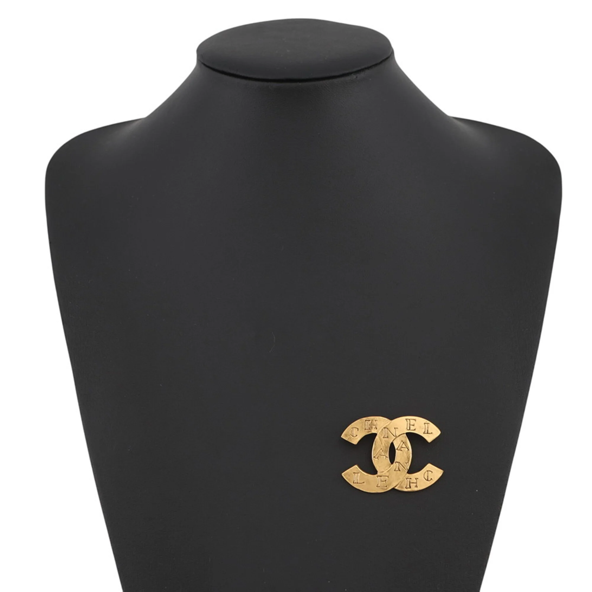 CC Logo Brooch Metal - Image 4