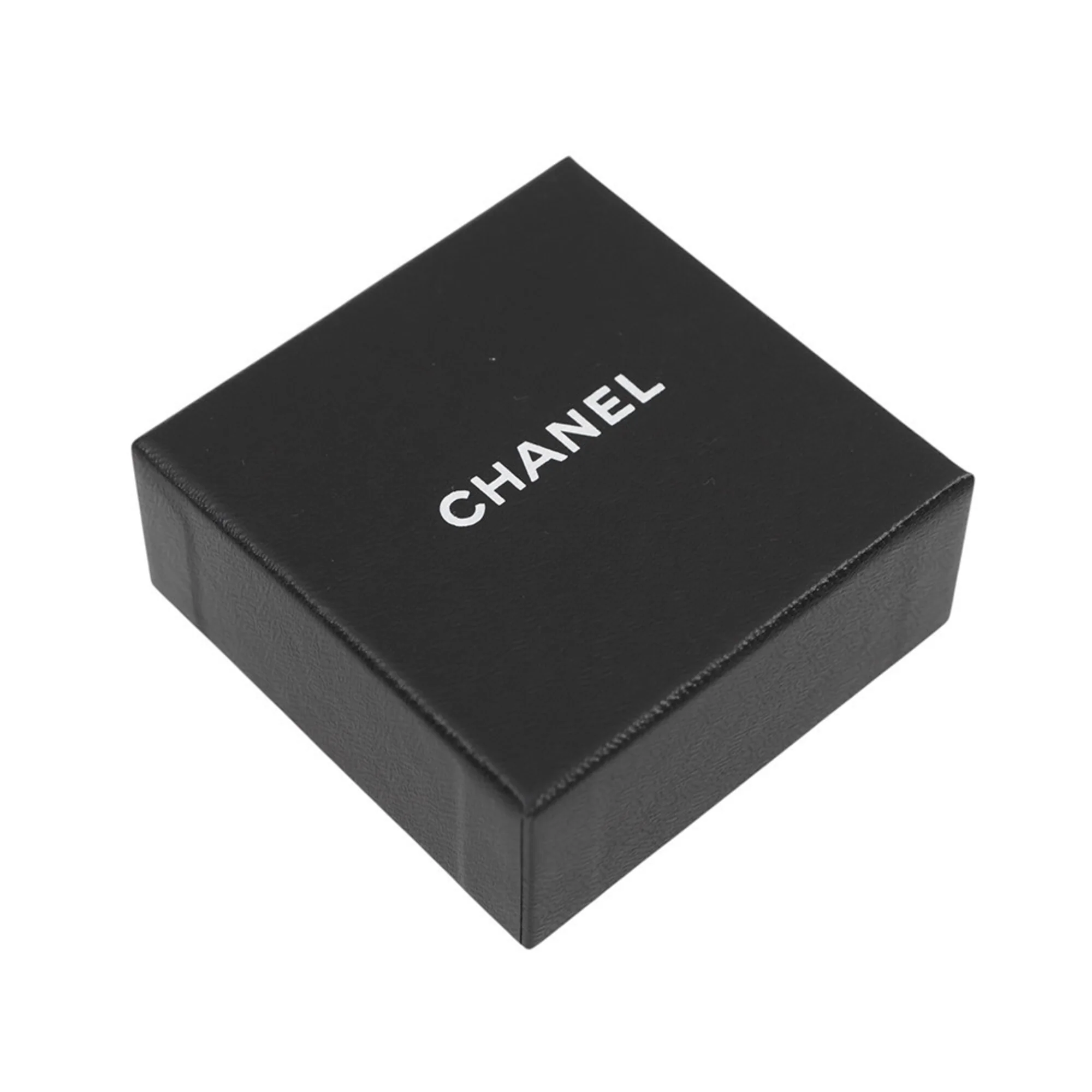 CC Logo Brooch Metal - Image 9