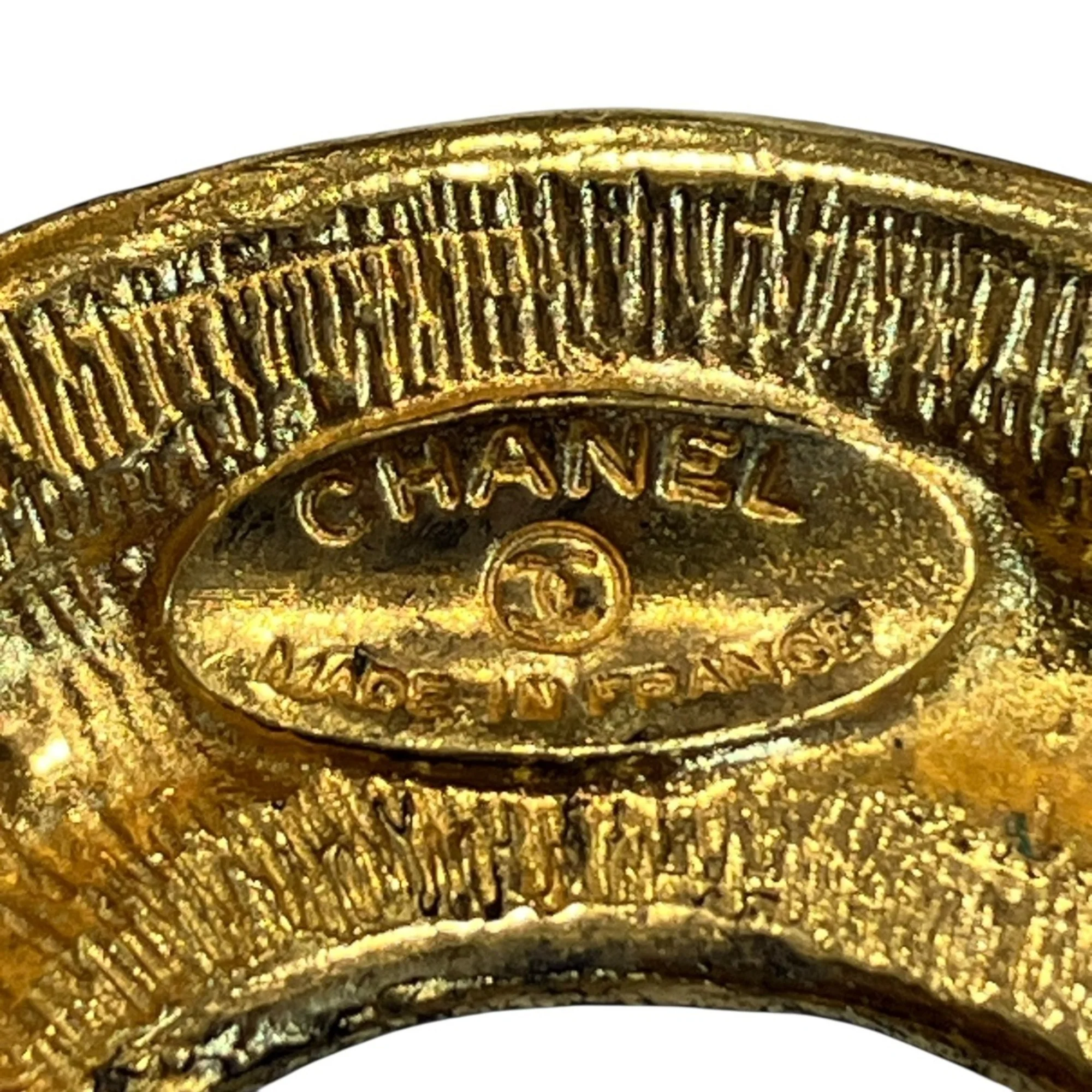 CC Logo Brooch Metal - Image 4